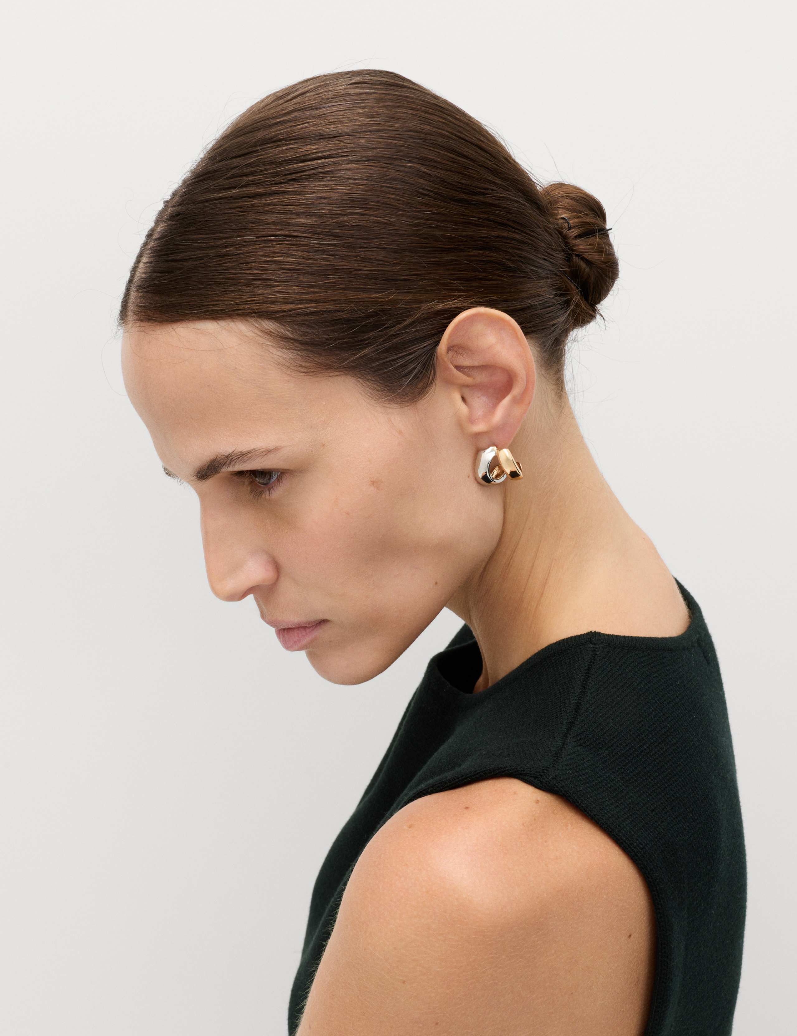 Textured Waisted Slim Fit Knitted Vest 7 of 7