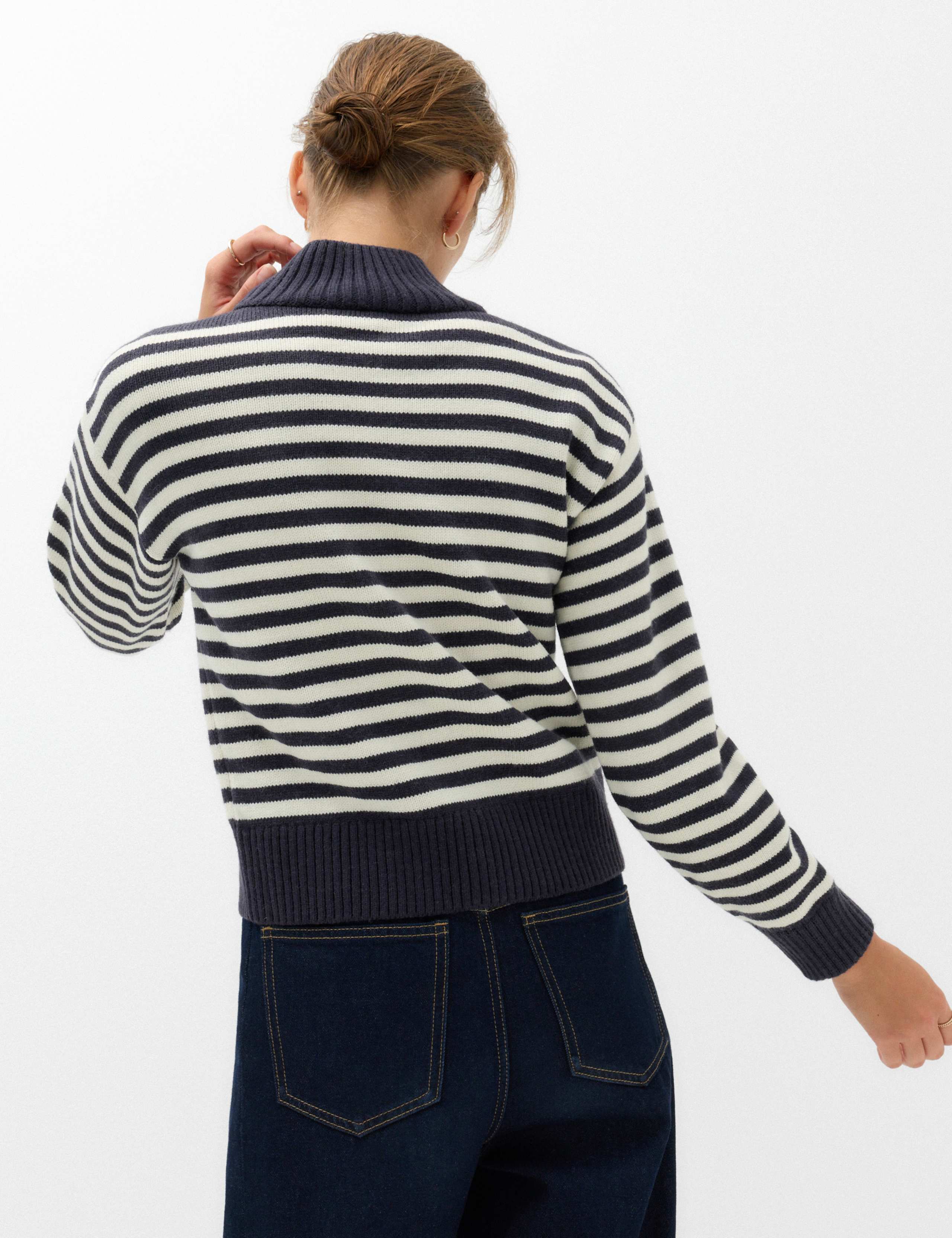 Striped Funnel Neck Zip Up Knitted Jacket With Wool 4 of 5