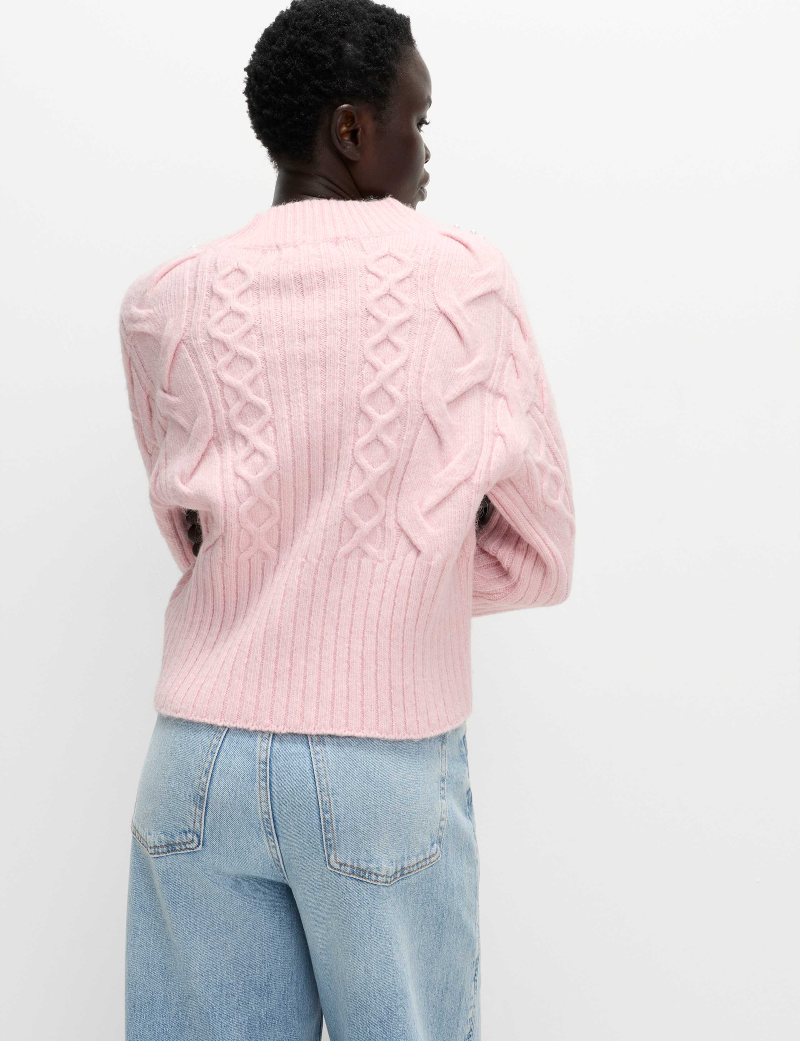 Cable Knit V-Neck Cropped Jumper with Alpaca Wool 4 of 5