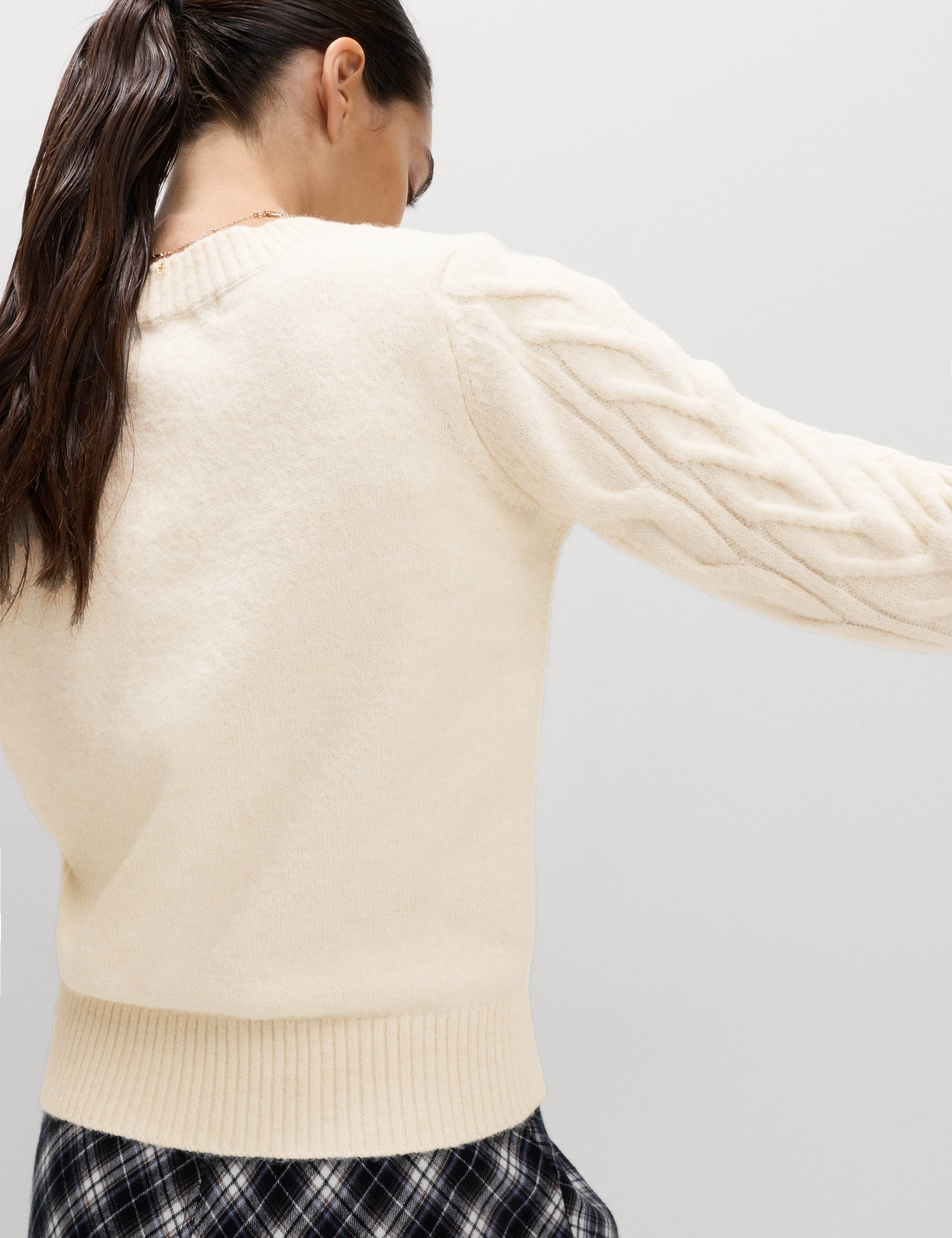 Textured Cable Knit V-Neck Jumper with Wool 3 of 6