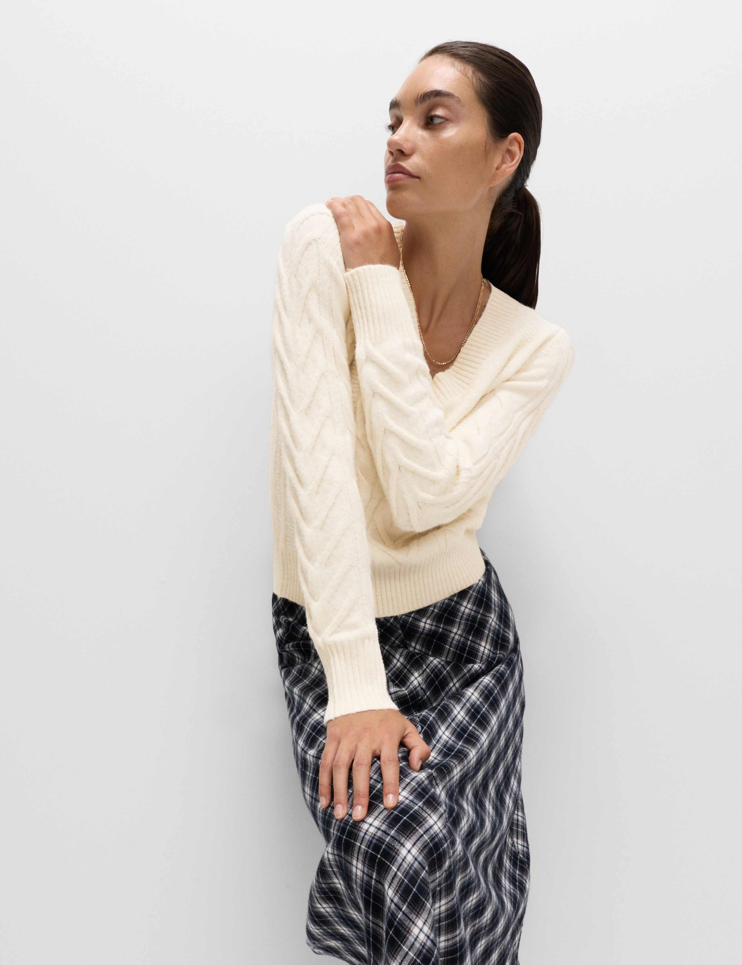 Textured Cable Knit V-Neck Jumper with Wool 6 of 6