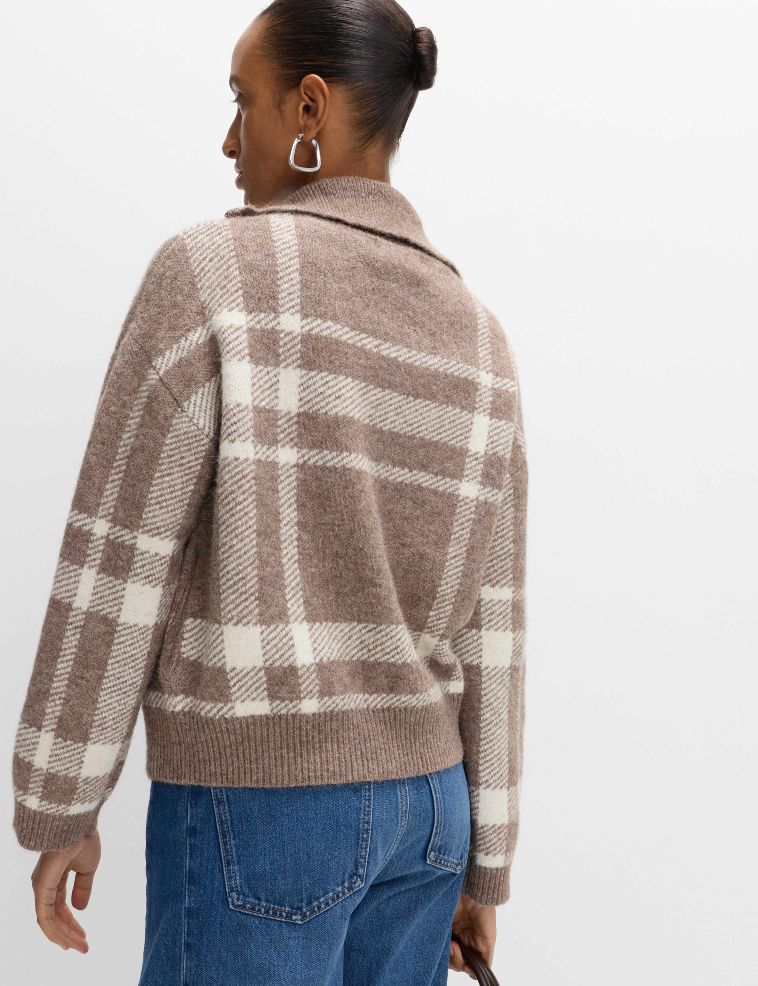 Checked Collared Zip Up Cardigan with Wool 3 of 3