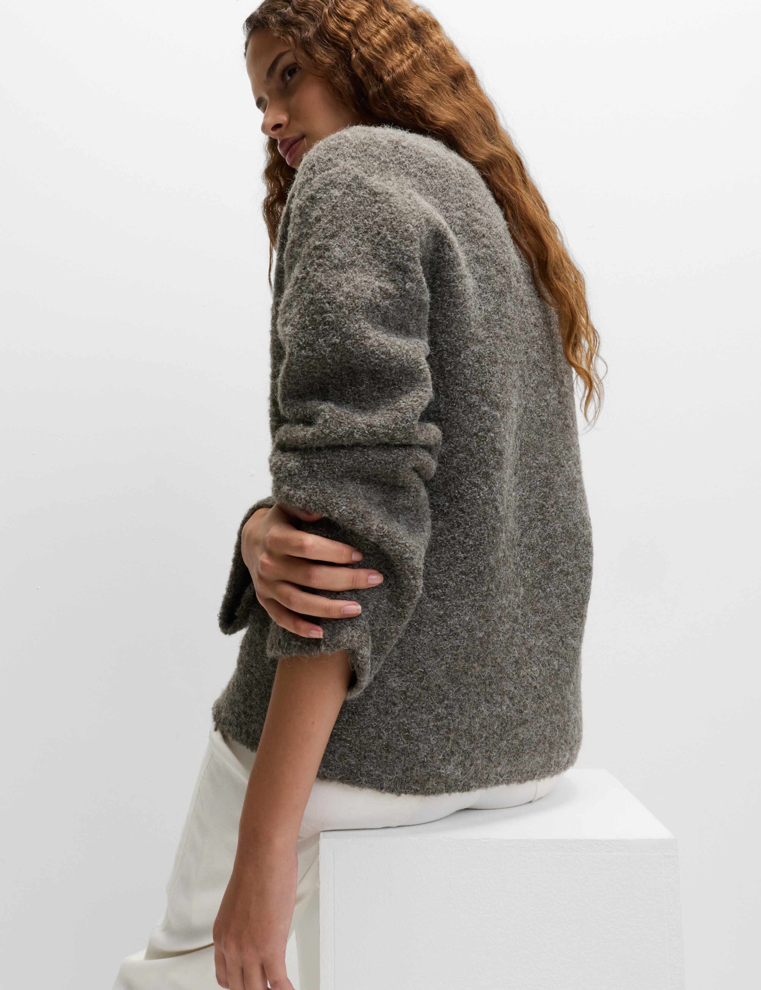 Bouclé V-Neck Button Front Cardigan with Wool 4 of 6