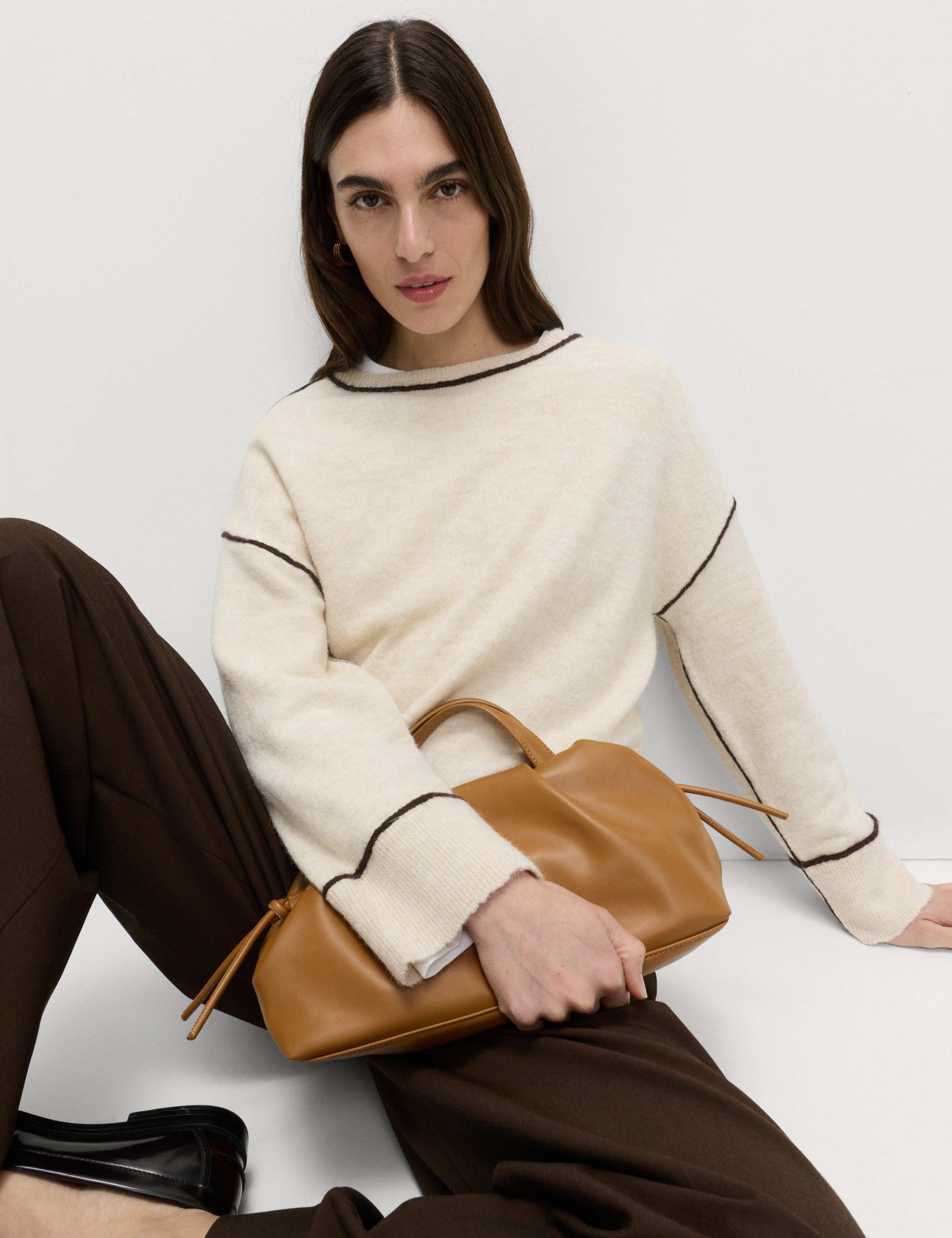 Tipped Detail Relaxed Fit Jumper 1 of 6