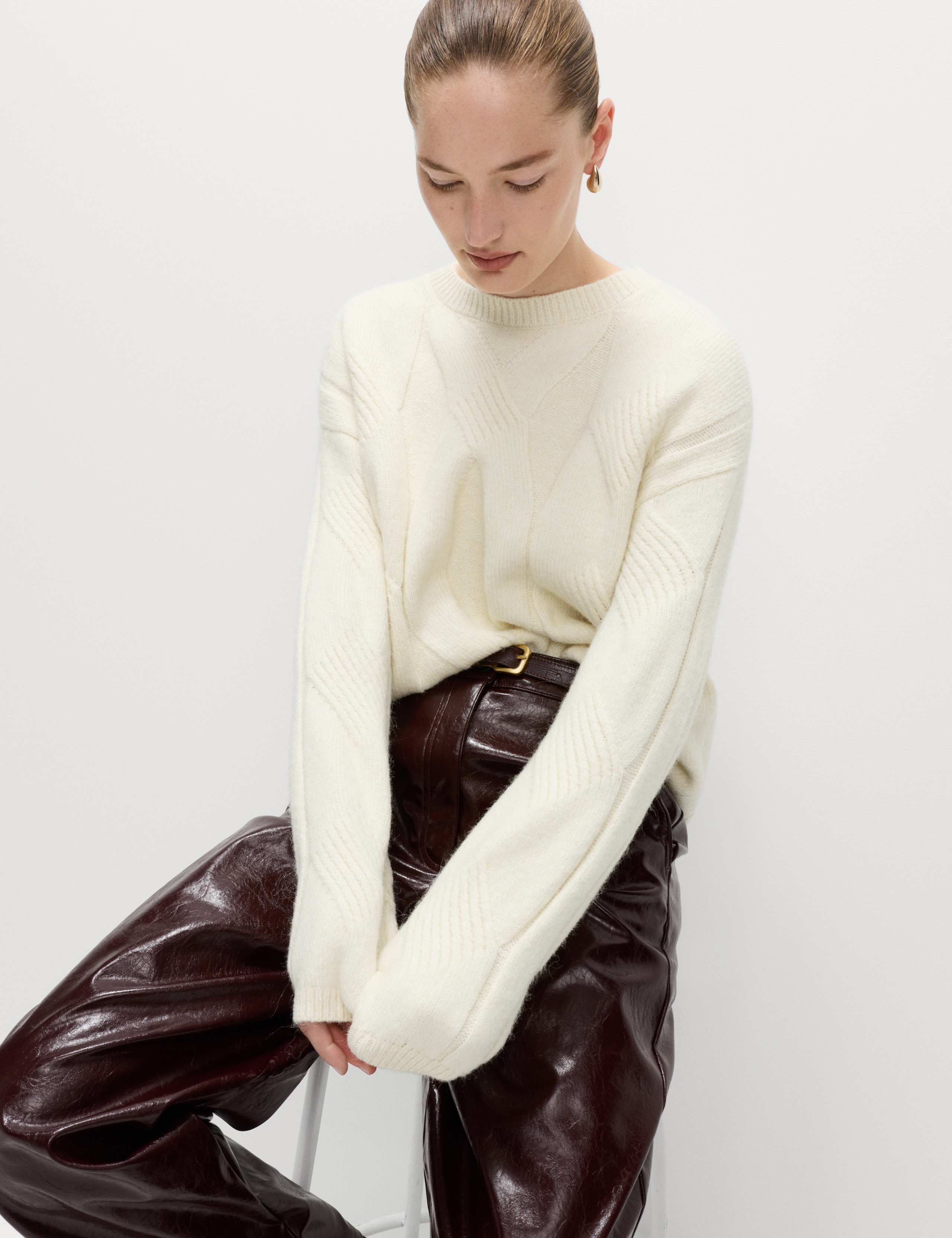 Cable Knit Relaxed Jumper with Alpaca 6 of 7