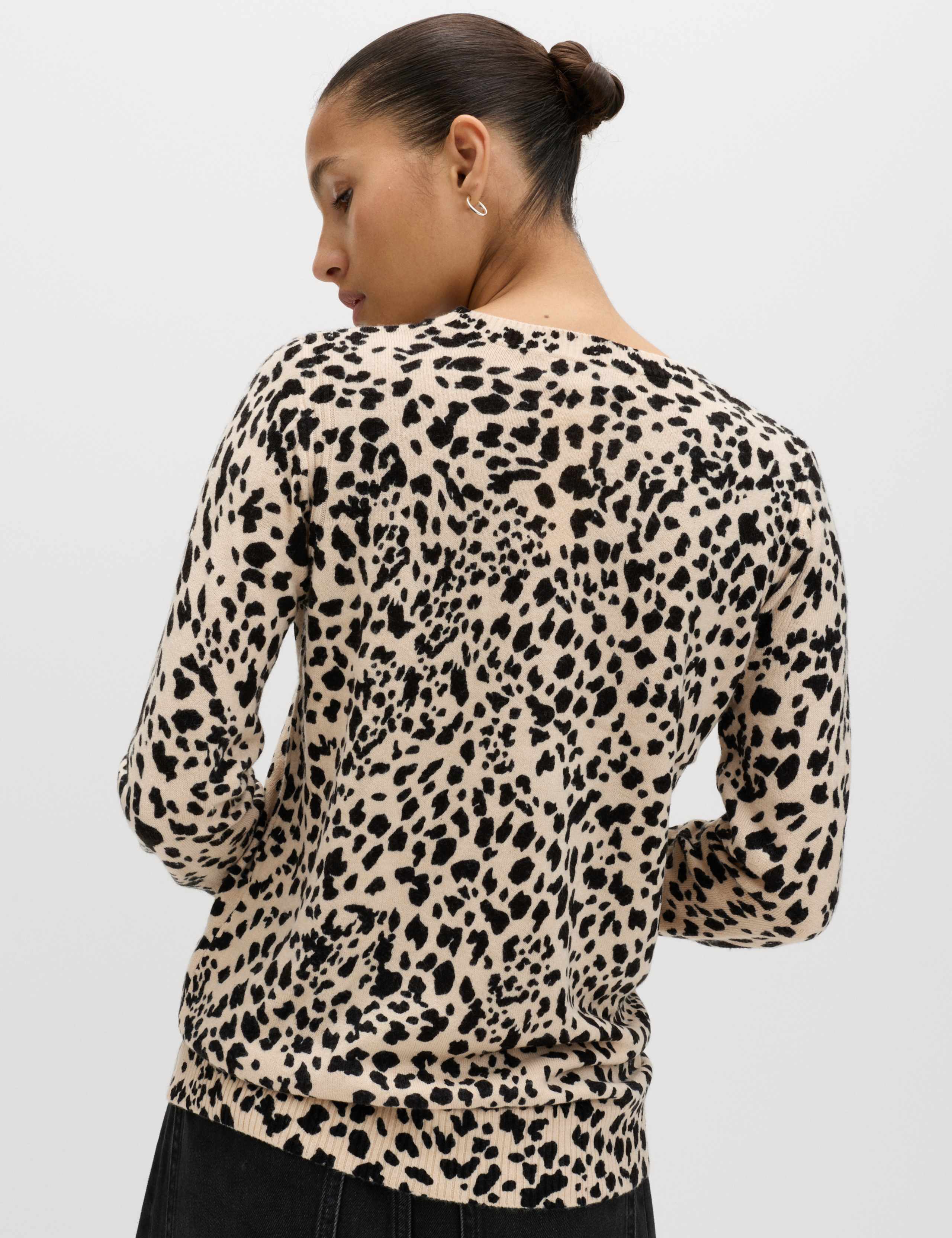 Supersoft Animal Print Crew Neck Jumper 5 of 6