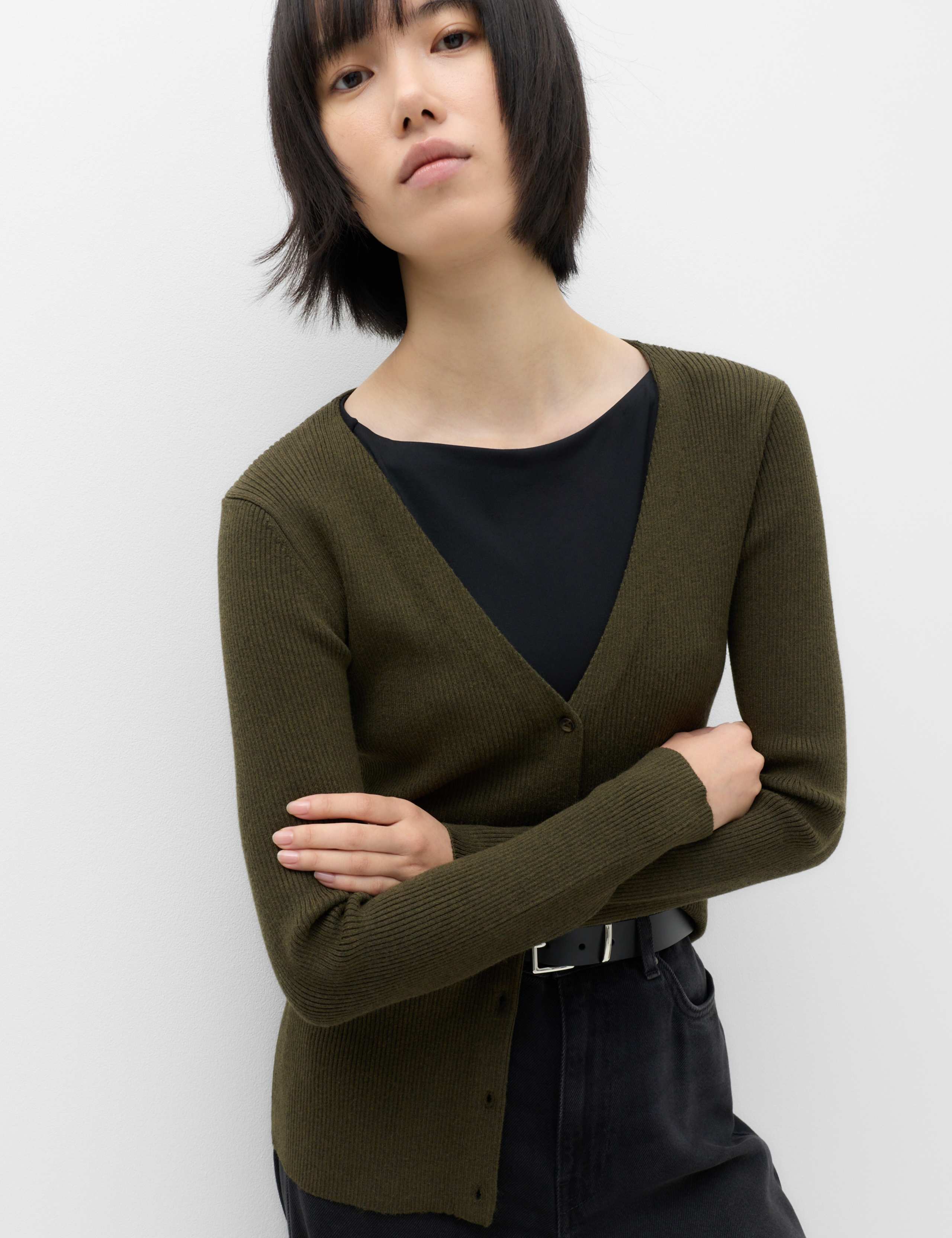 2 Pack Ribbed V-Neck Slim Fit Cardigans 2 of 6