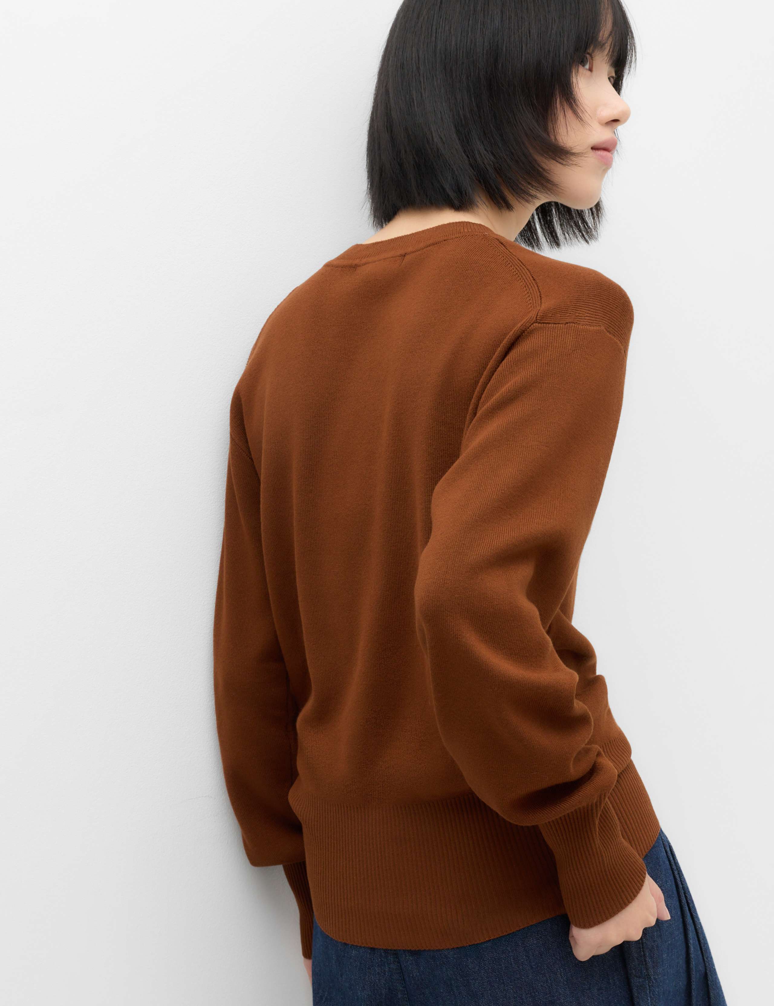 Crew Neck Waisted Slim Fit Jumper 3 of 6