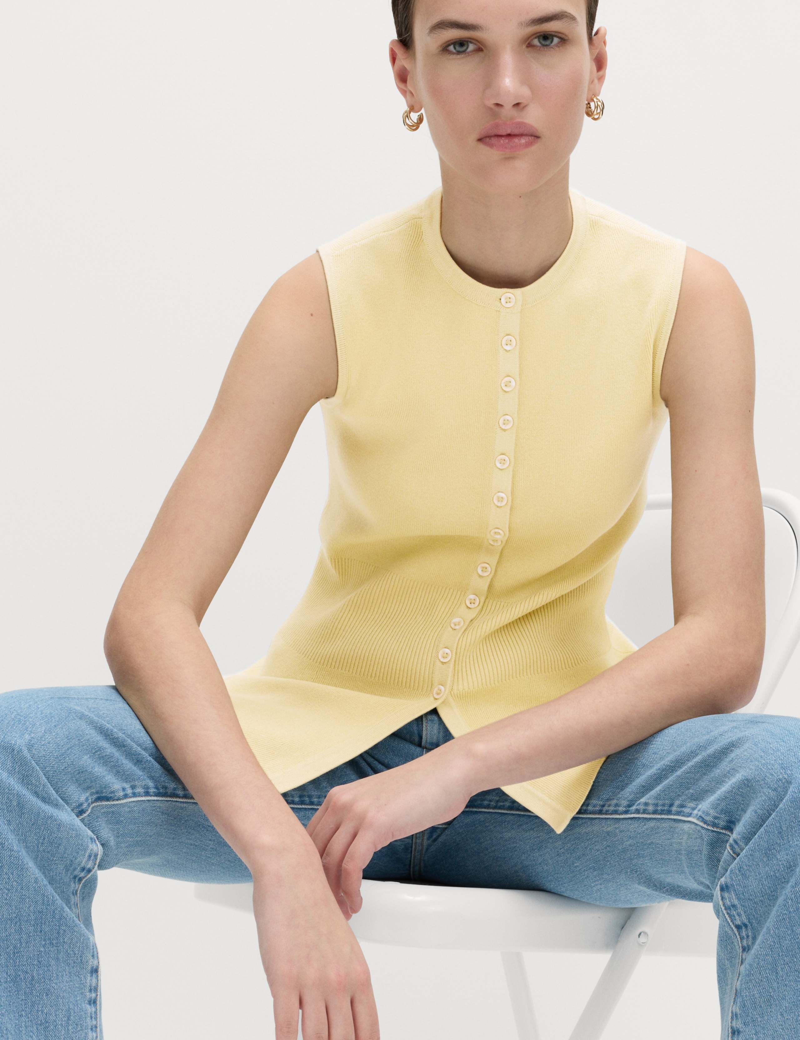 Ribbed Peplum Waisted Knitted Waistcoat 1 of 5