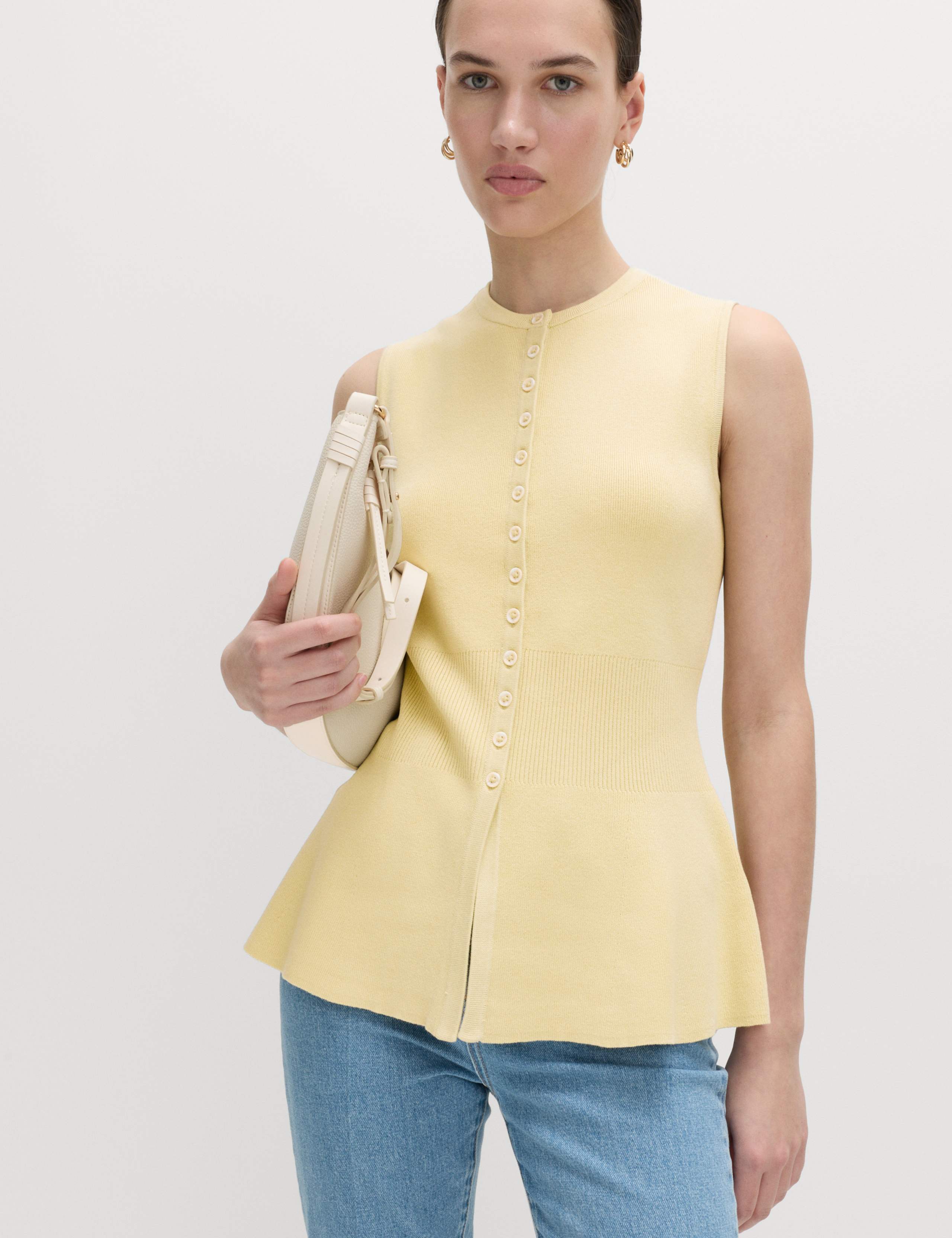 Ribbed Peplum Waisted Knitted Waistcoat 4 of 5