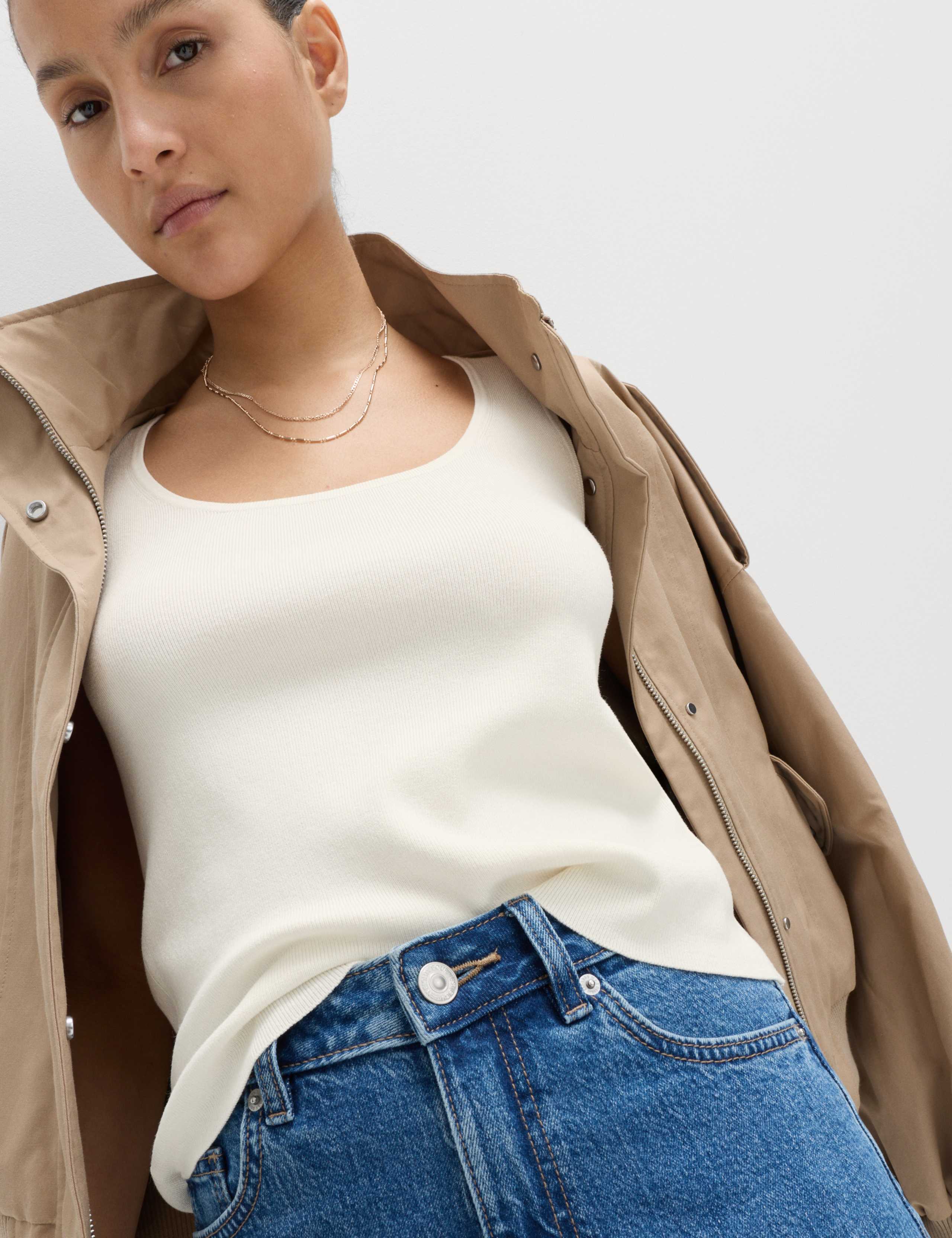 Square Neck Slim Fit Knitted Vest 5 of 5