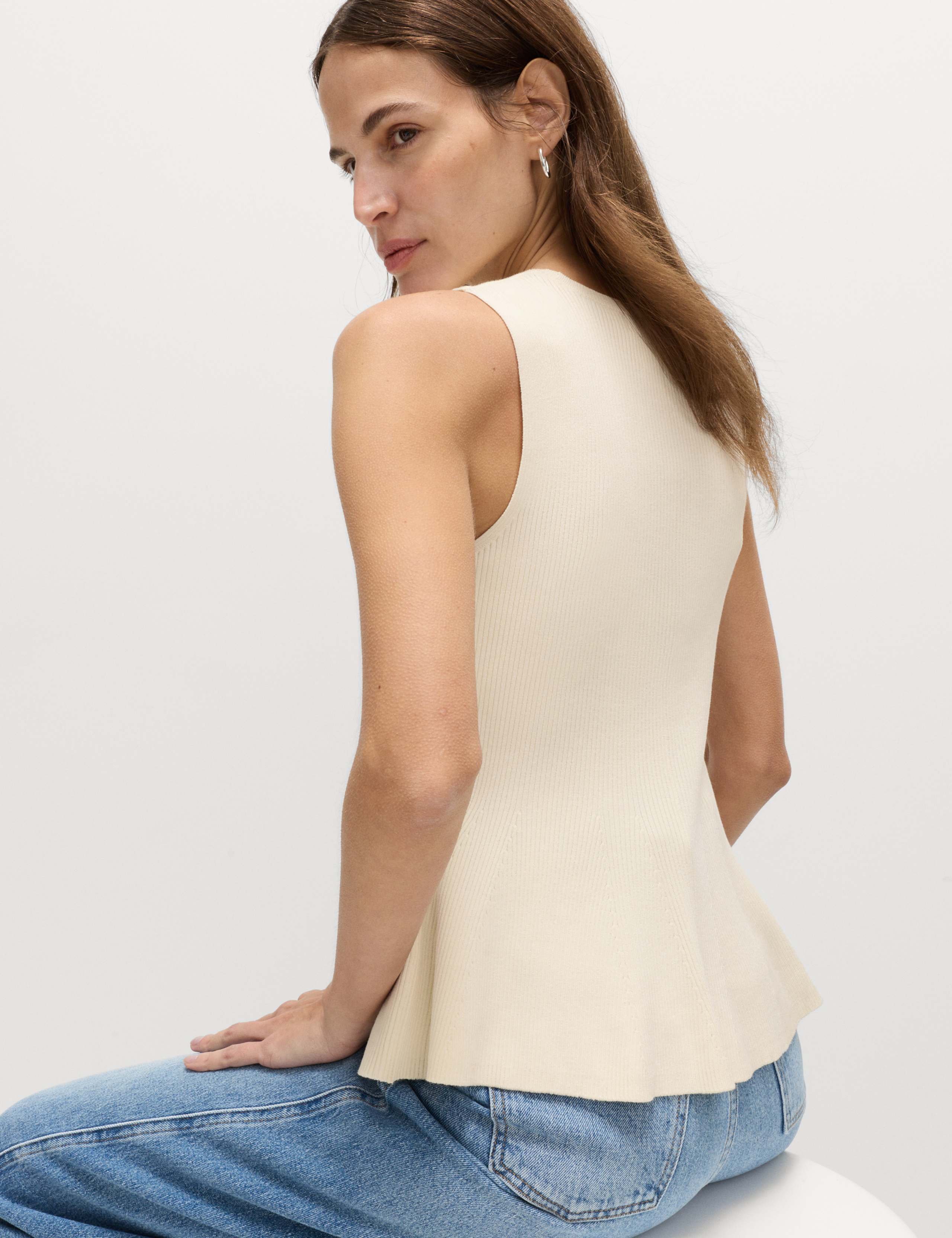 Ribbed Peplum Knitted Vest 6 of 6