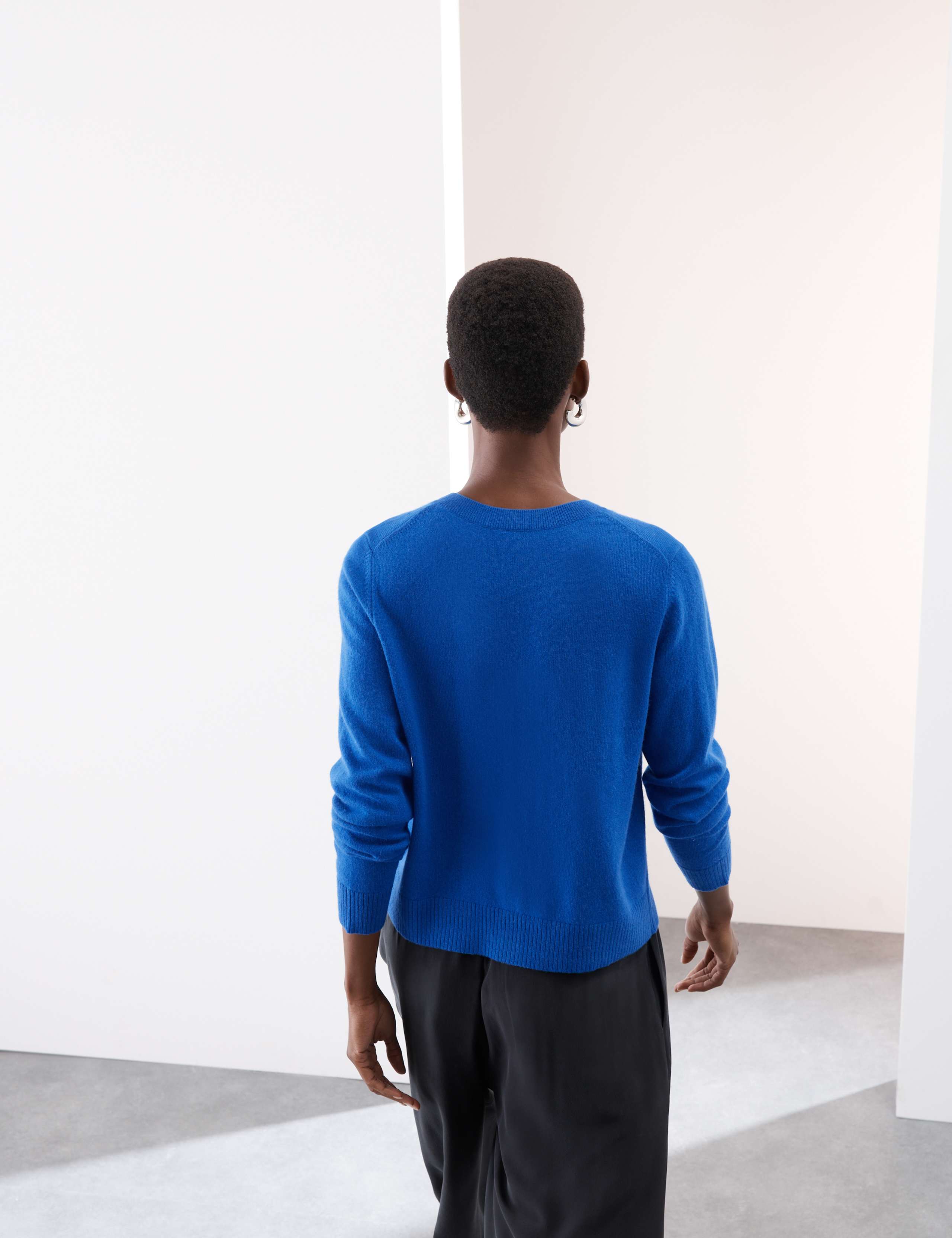 Pure Cashmere Crew Neck Relaxed Cardigan 6 of 7