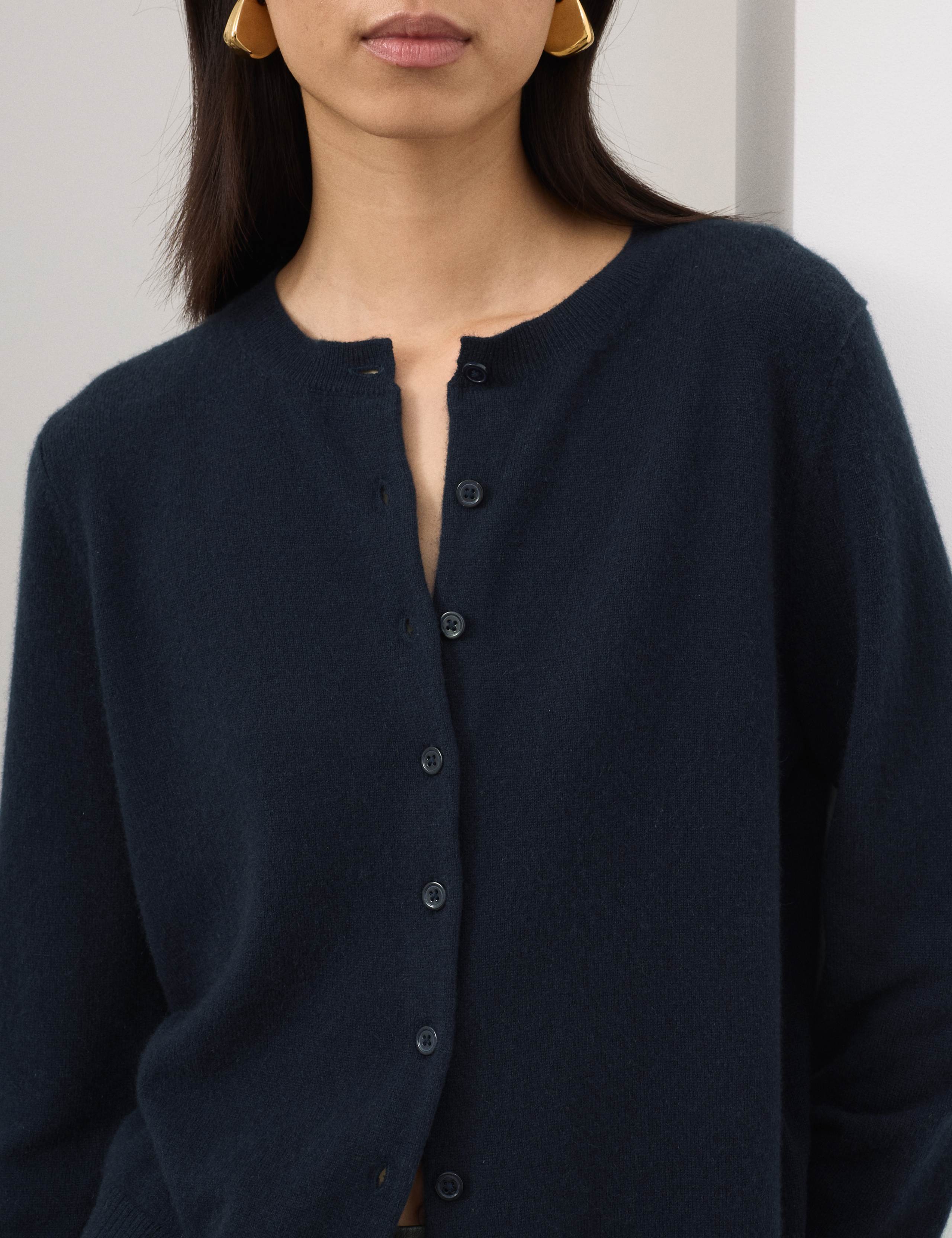 Pure Cashmere Crew Neck Relaxed Cardigan 6 of 7