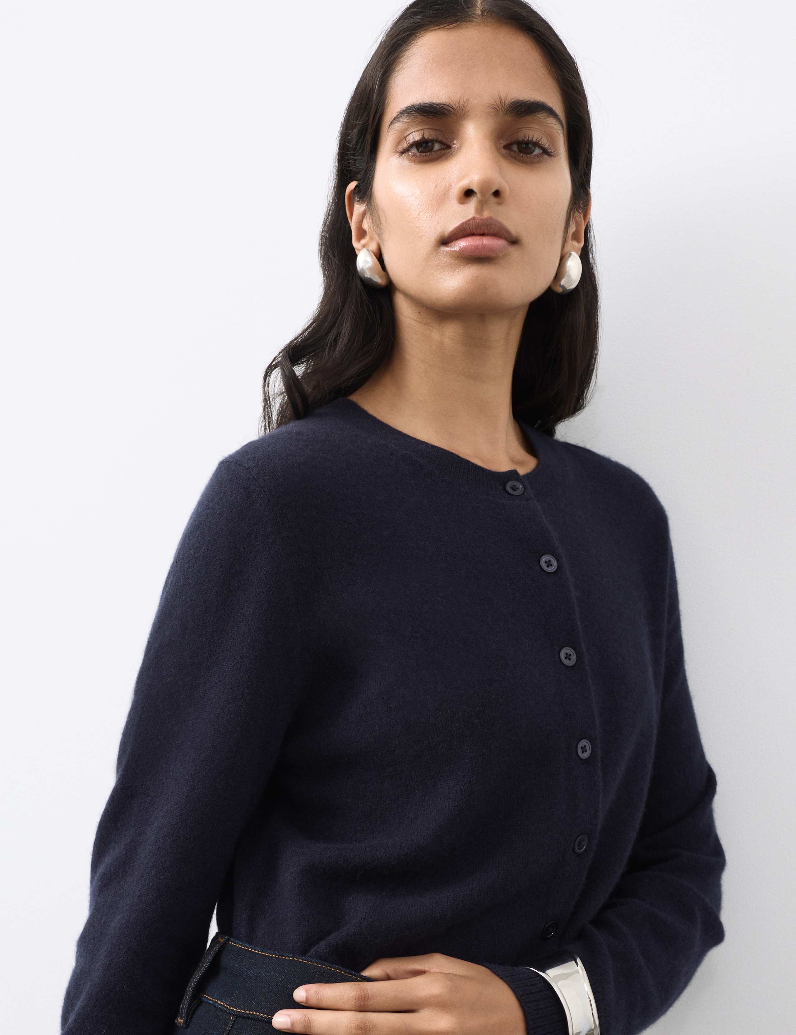 Pure Cashmere Crew Neck Relaxed Cardigan 4 of 5