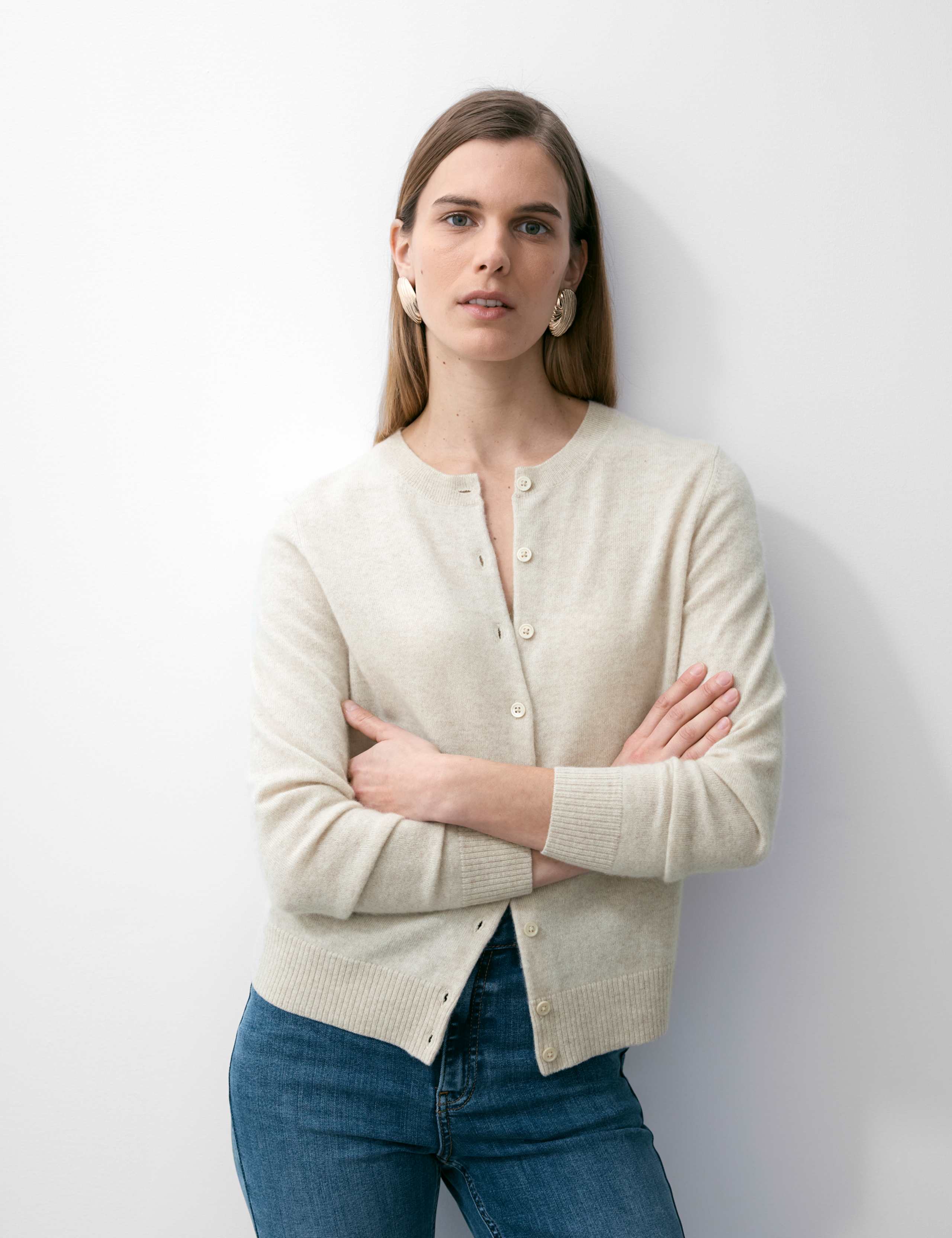 Pure Cashmere Crew Neck Relaxed Cardigan 3 of 7