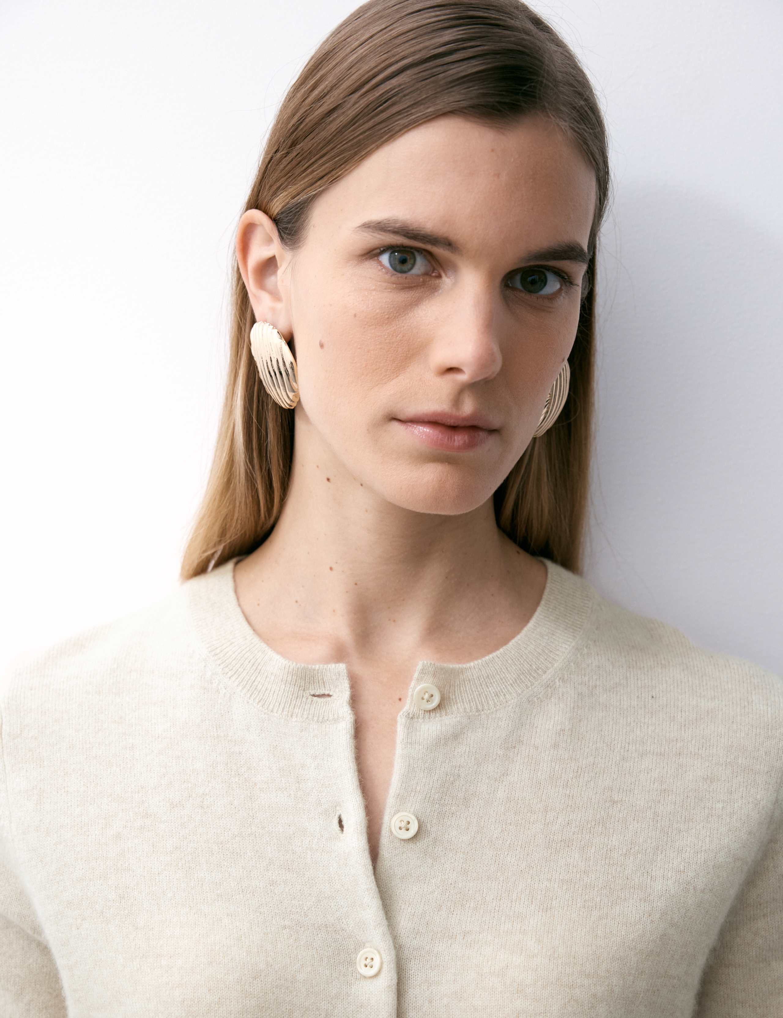 Pure Cashmere Crew Neck Relaxed Cardigan 6 of 7