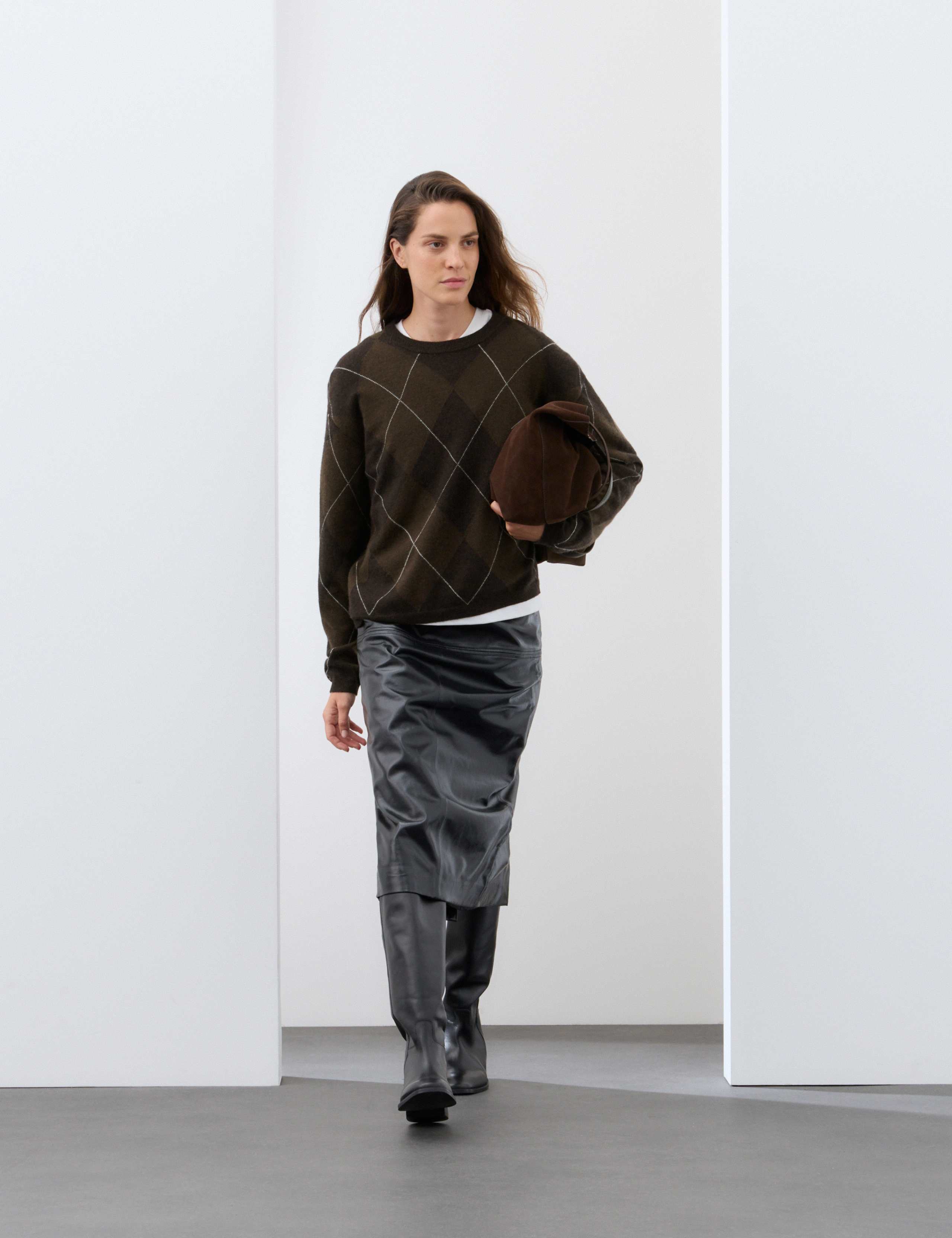 Pure Cashmere Argyle Relaxed Jumper 4 of 6