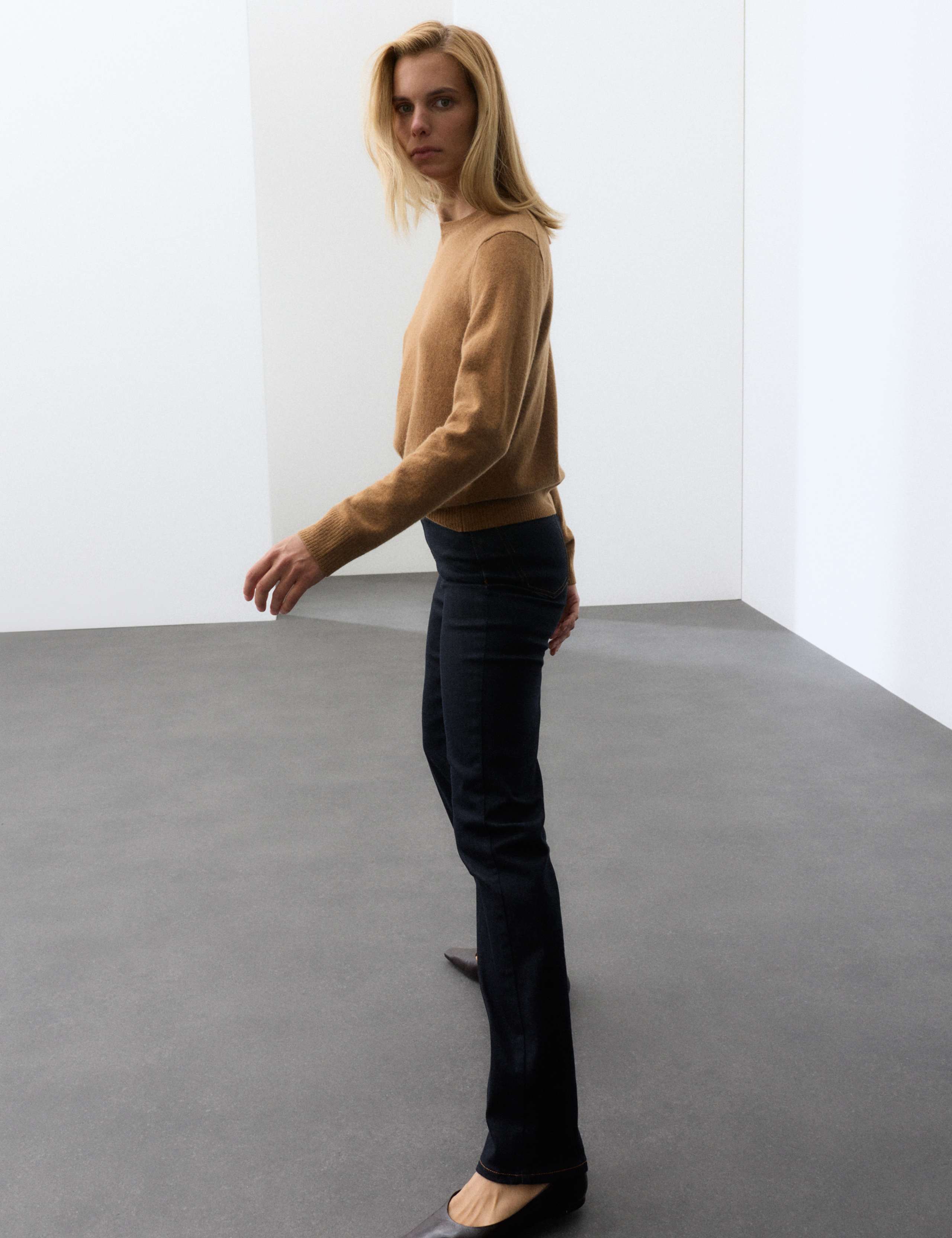 Pure Cashmere Crew Neck Jumper 6 of 7