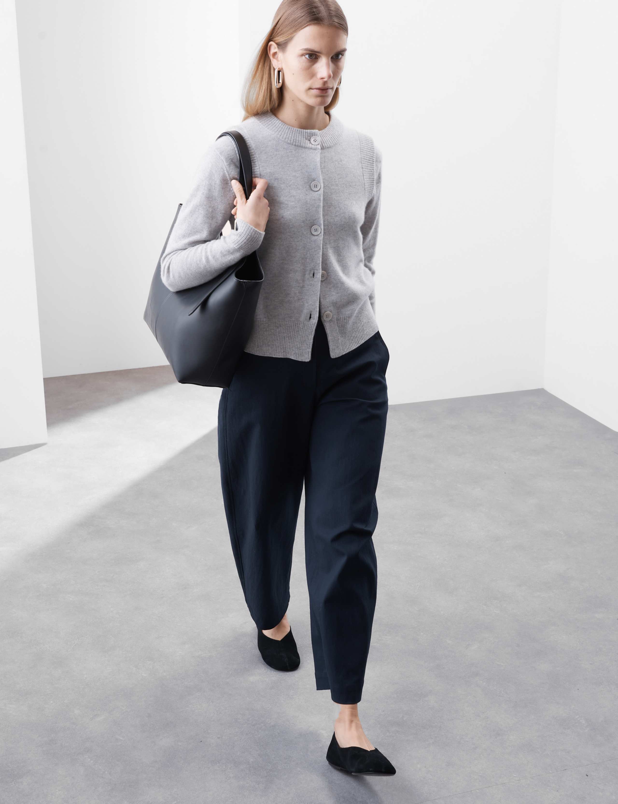 Pure Cashmere Button Through Knitted Vest 3 of 5