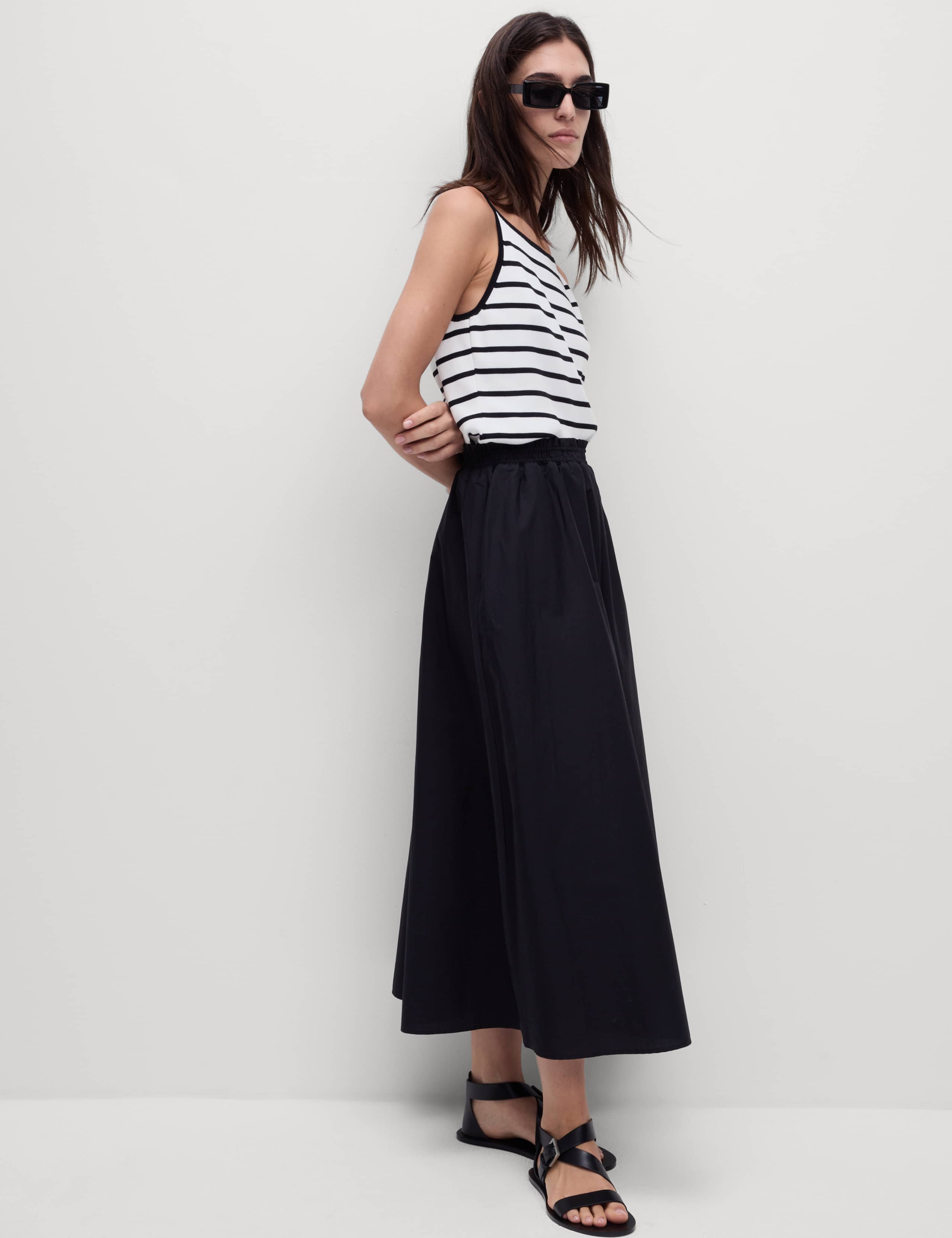 Striped Square Neck Fitted Knitted Vest 4 of 6