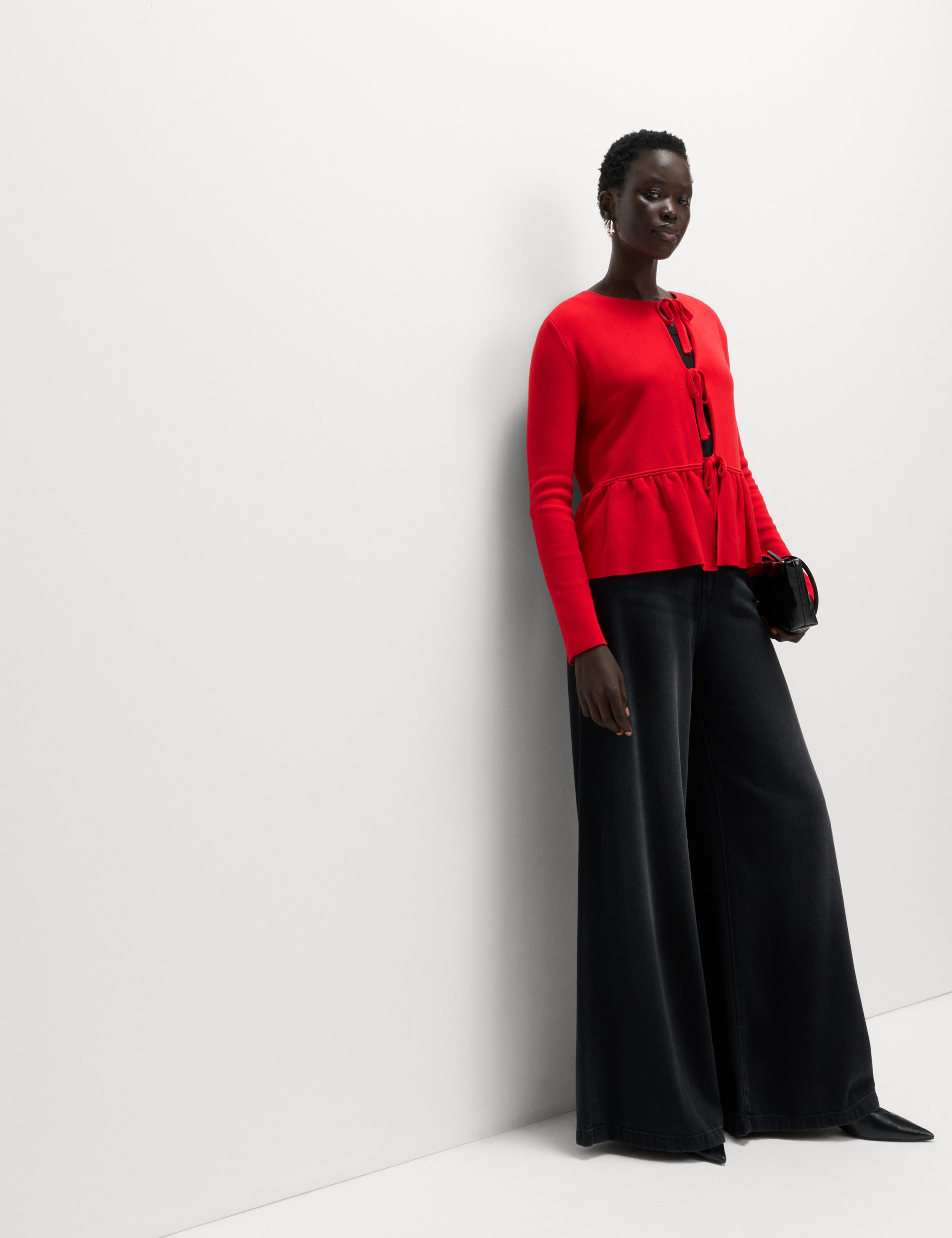 Ribbed Crew Neck Cardigan 4 of 6