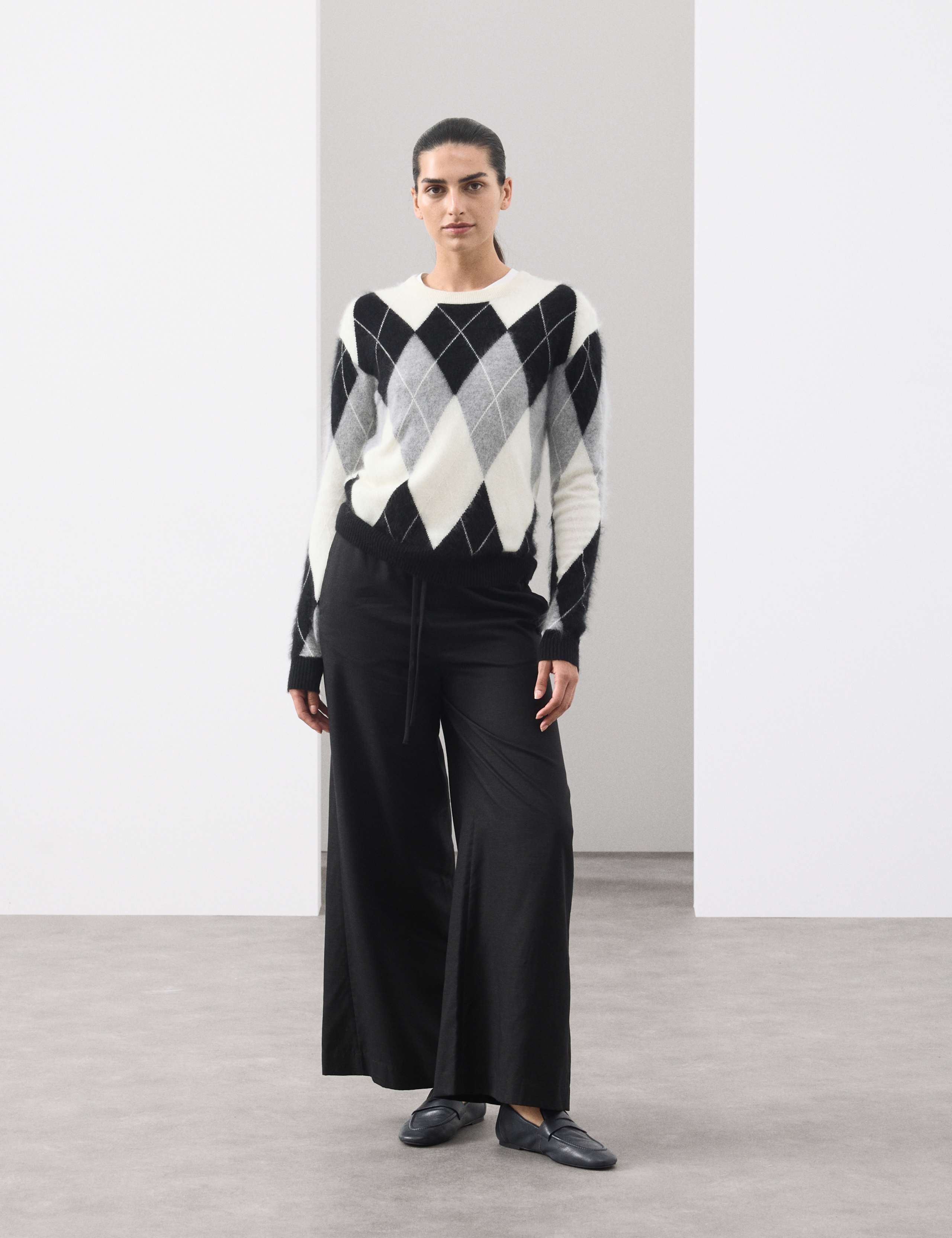Merino Wool Rich Brushed Argyle Jumper with Cashmere 5 of 7