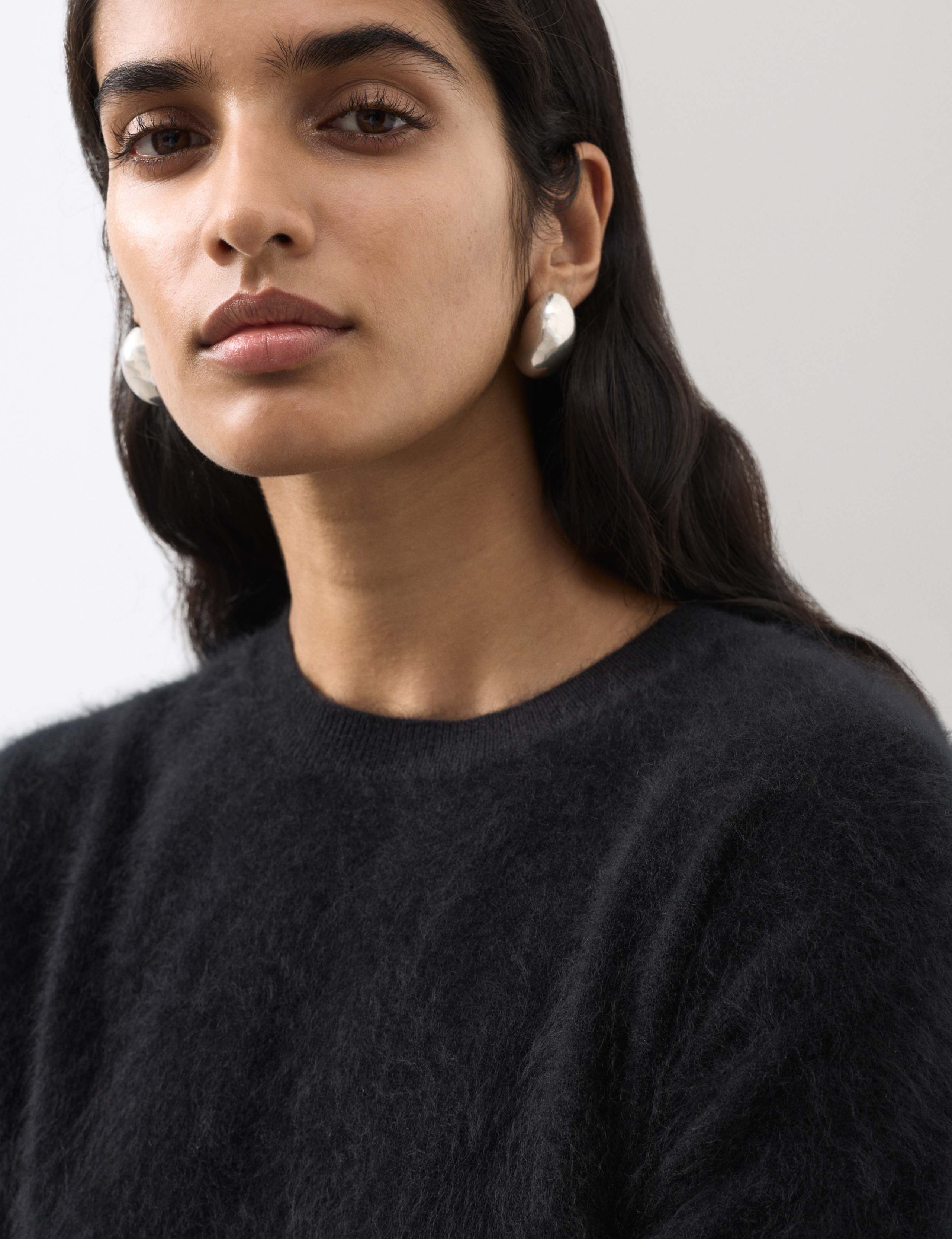 Brushed Wool with Cashmere Crew Neck Jumper 4 of 5