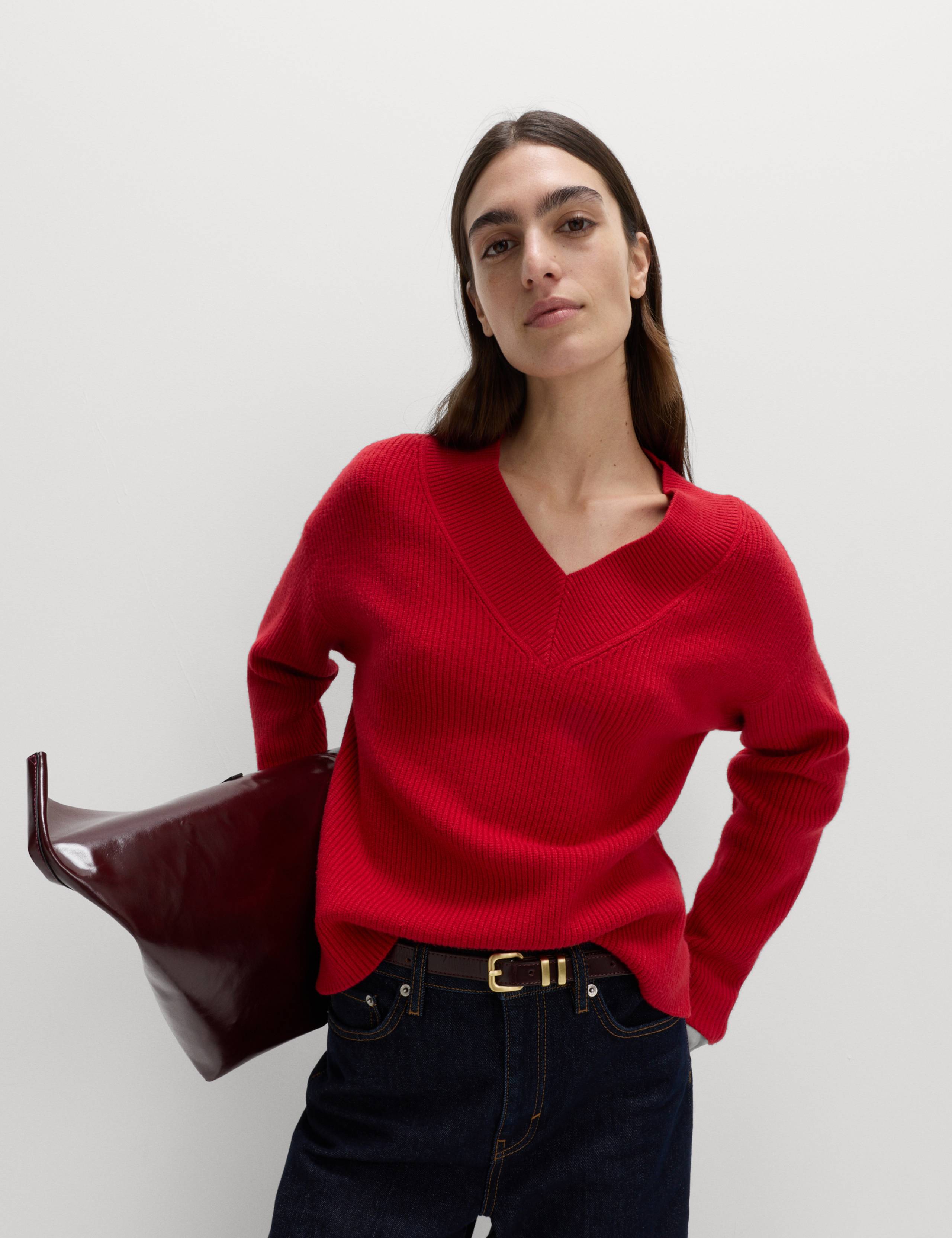 Ribbed V-Neck Relaxed Jumper 4 of 5