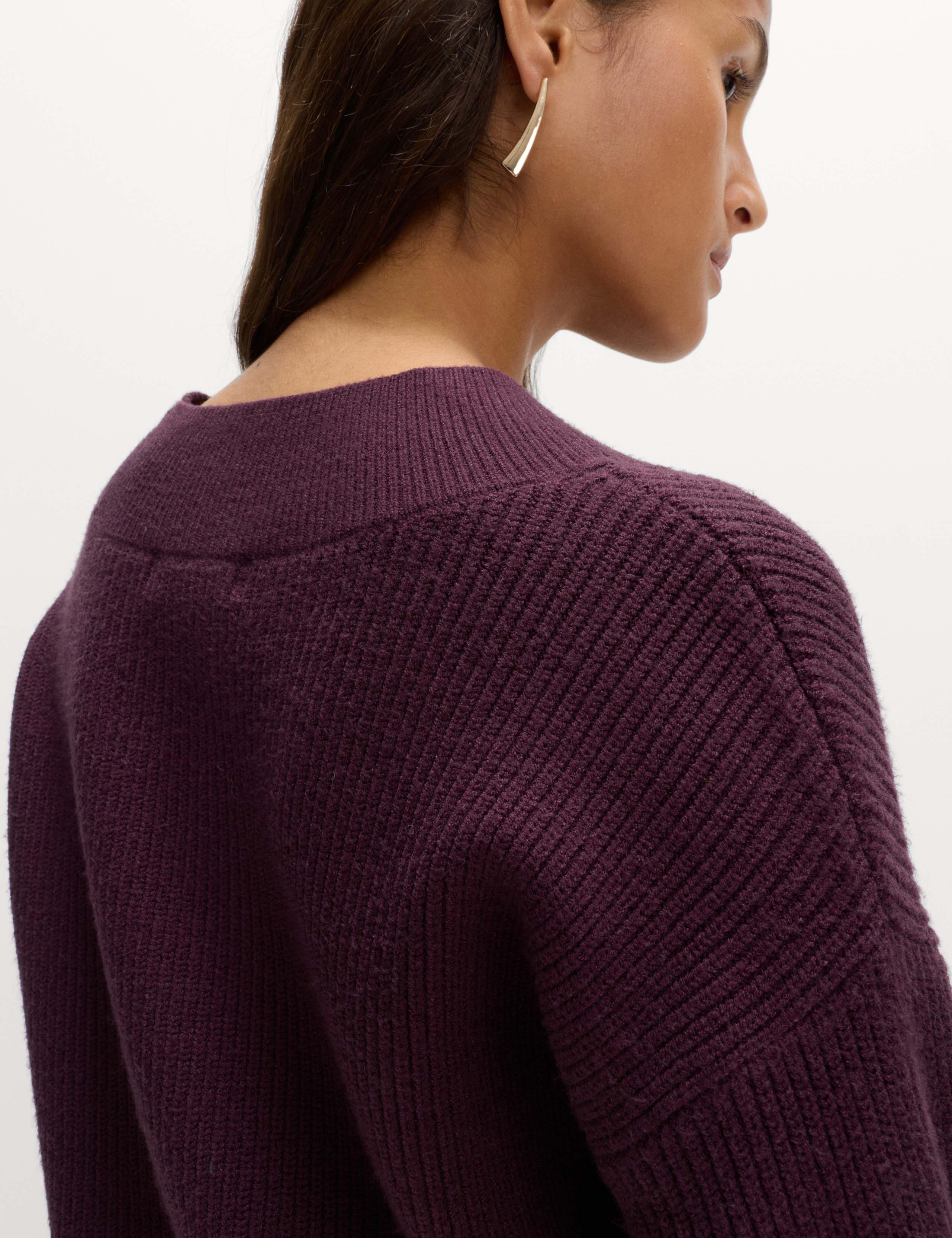 Ribbed V-Neck Relaxed Jumper 3 of 6