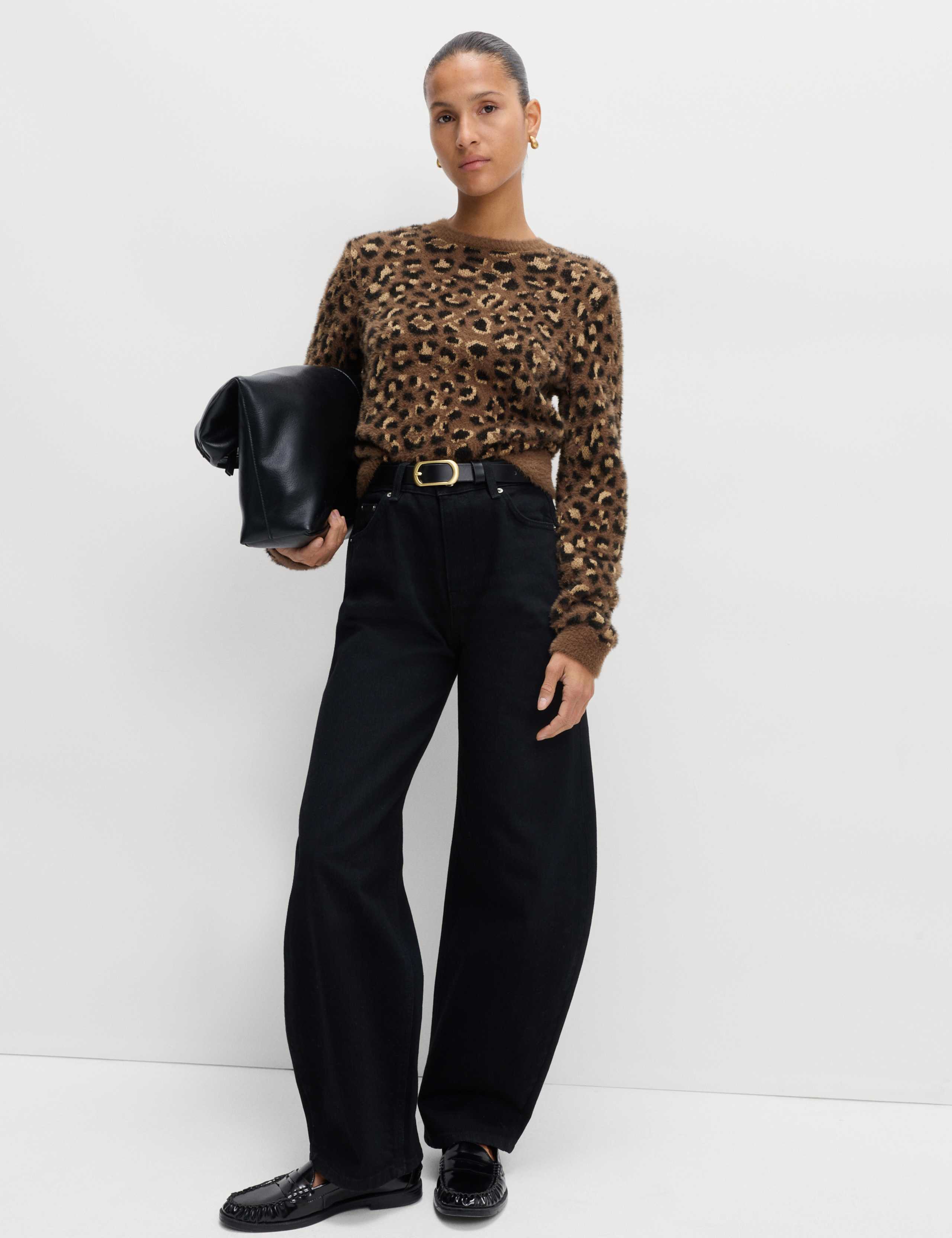 Animal Print Crew Neck Cropped Jumper 3 of 5