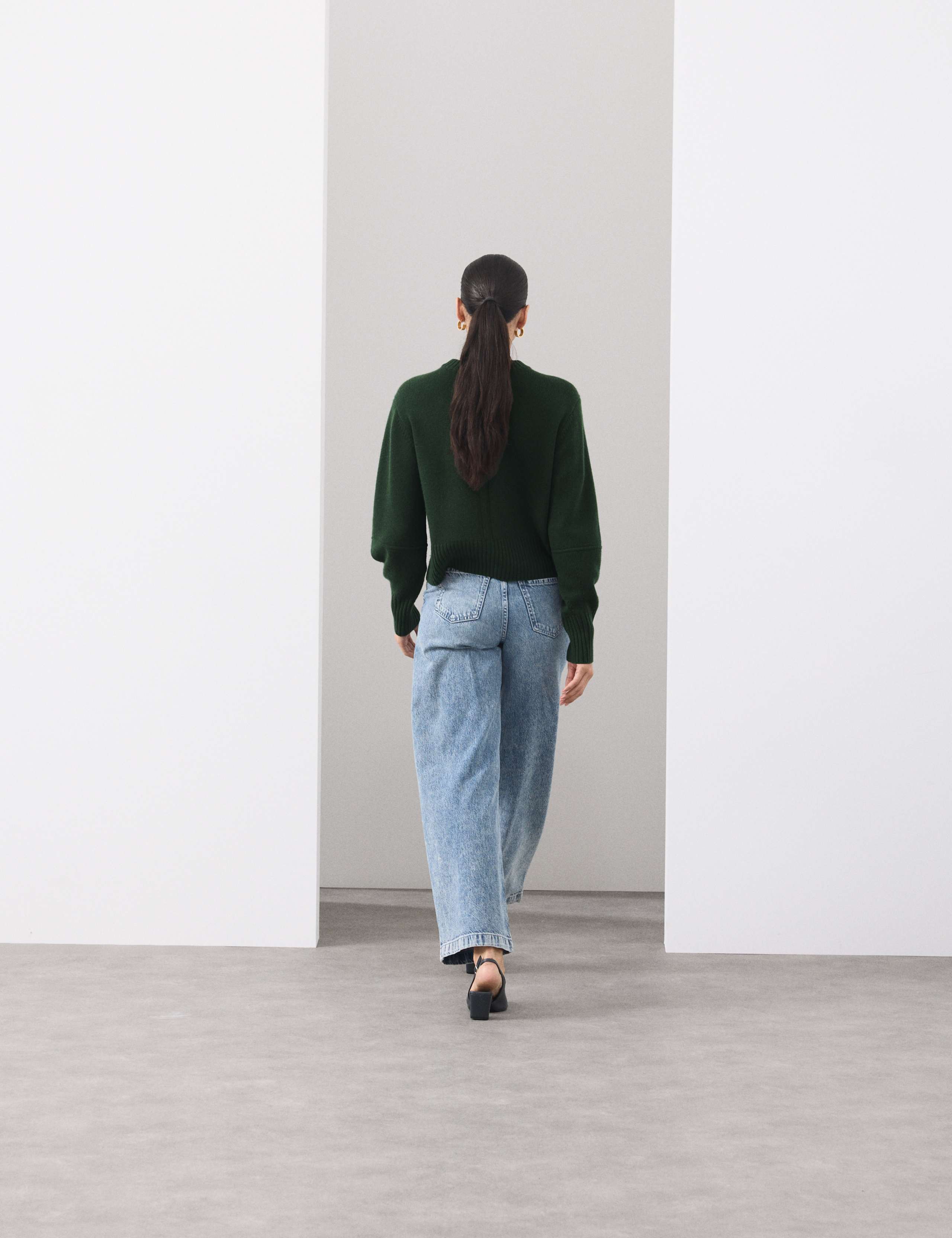 Merino Wool Rich Relaxed Jumper With Cashmere 4 of 7