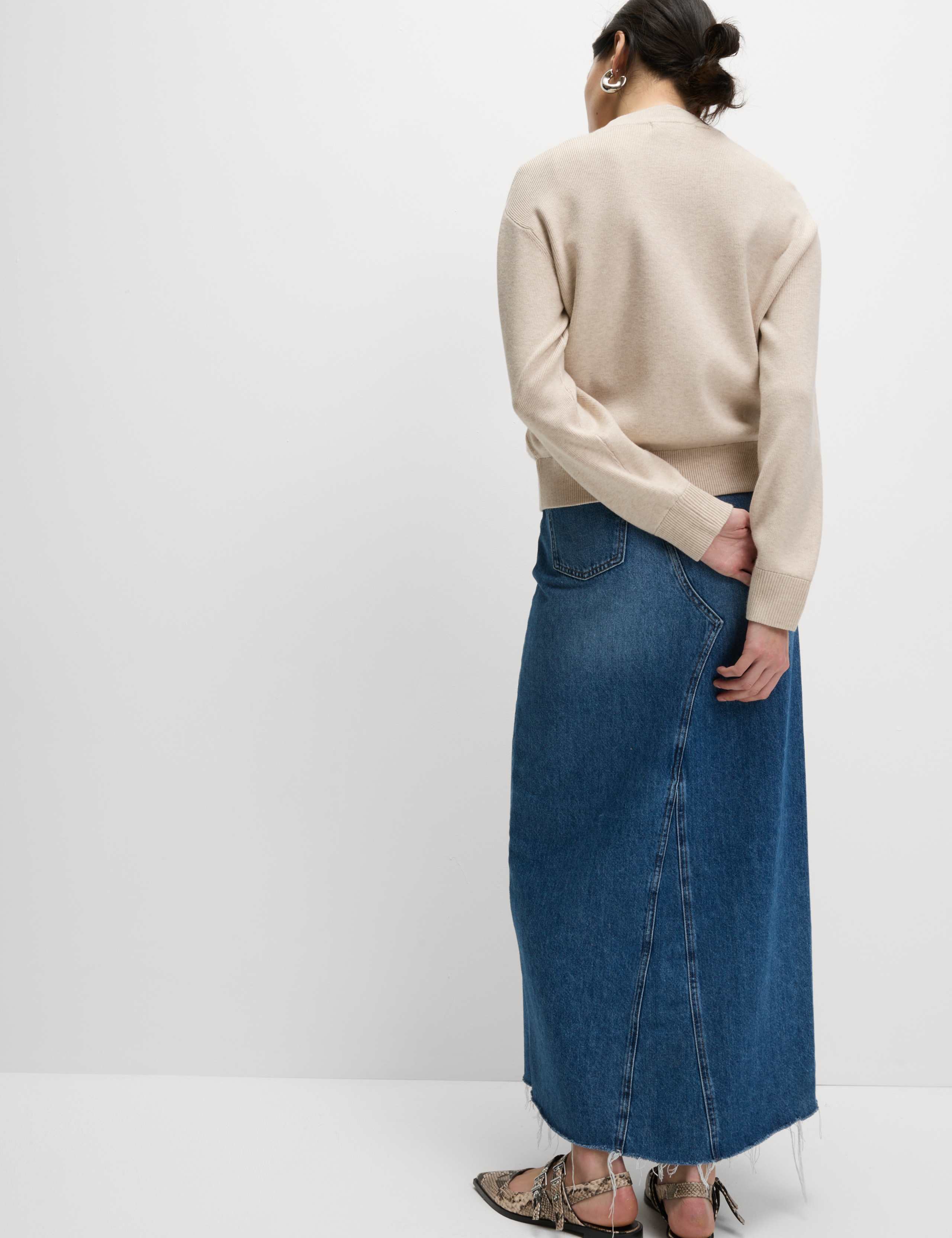 Textured Relaxed Fit Bomber Cardigan 4 of 6