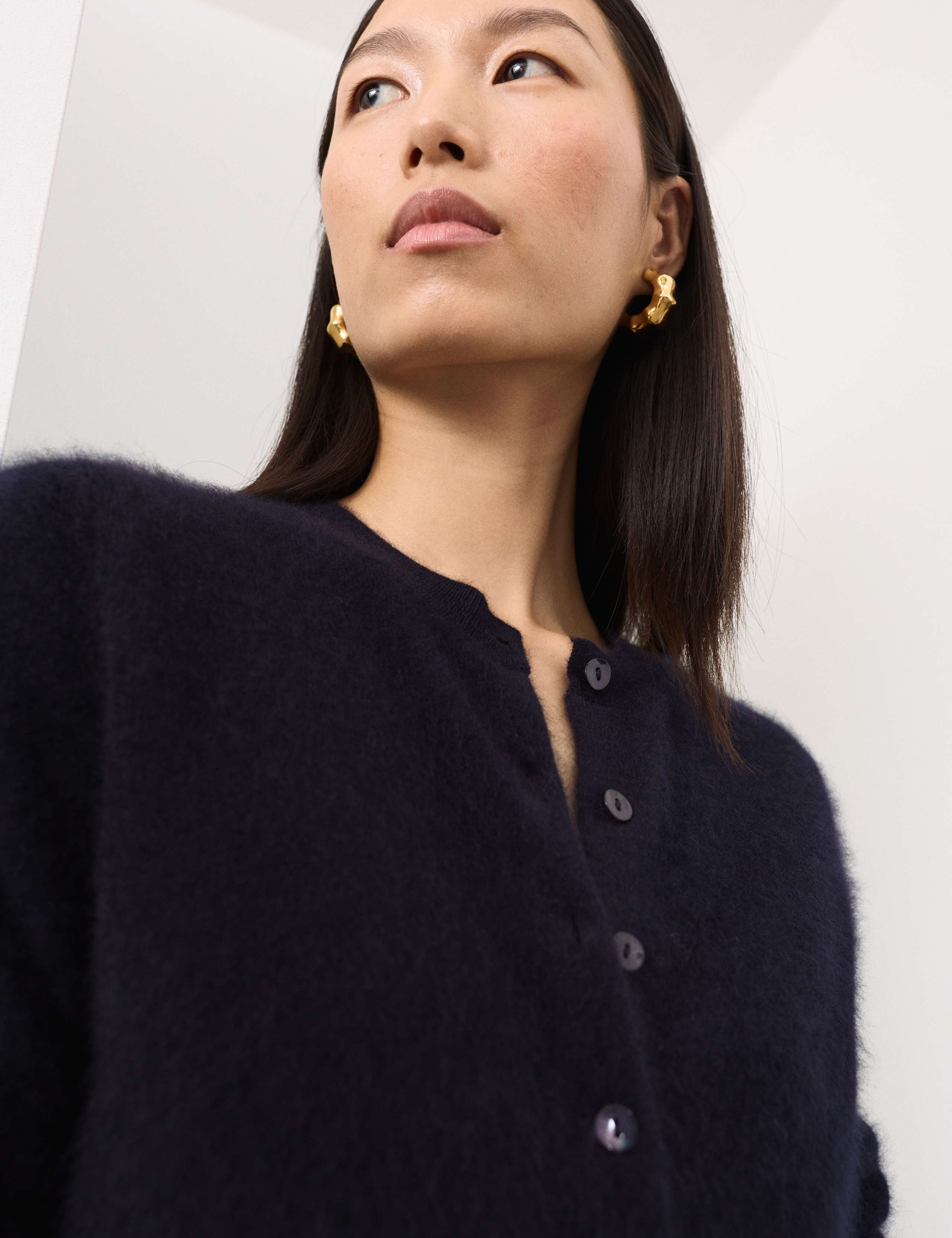 Wool Rich Relaxed Cardigan with Cashmere 4 of 8