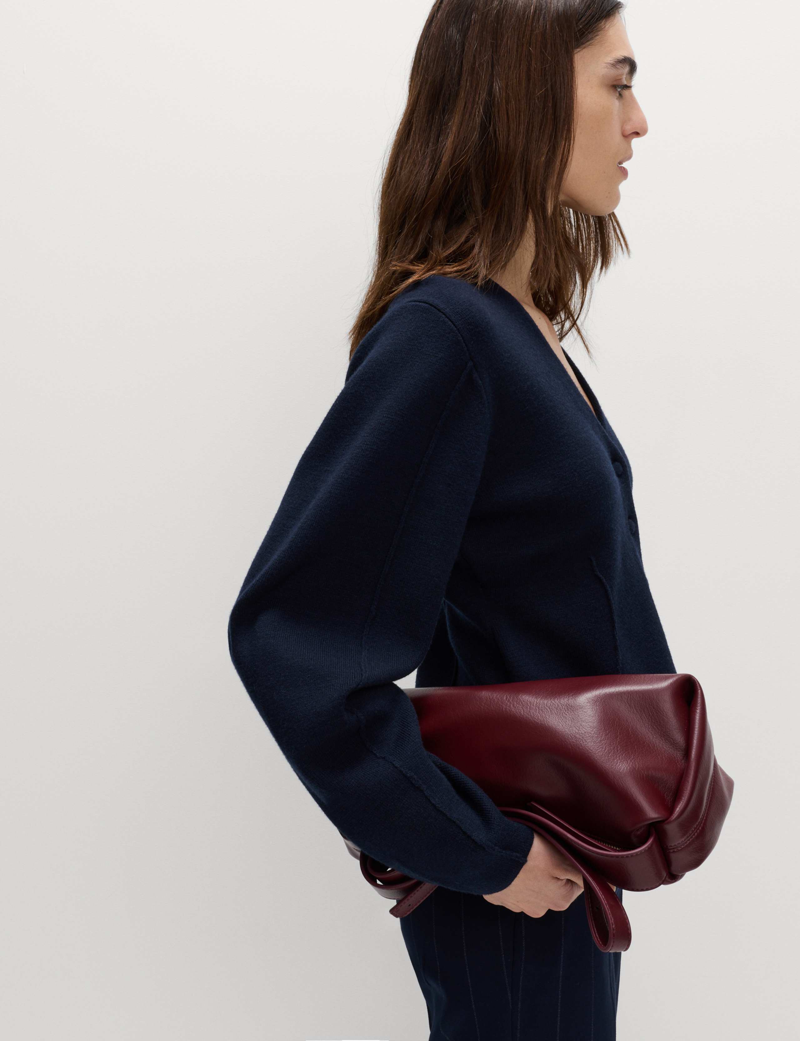 V-Neck Waisted Slim Fit Cardigan 5 of 6