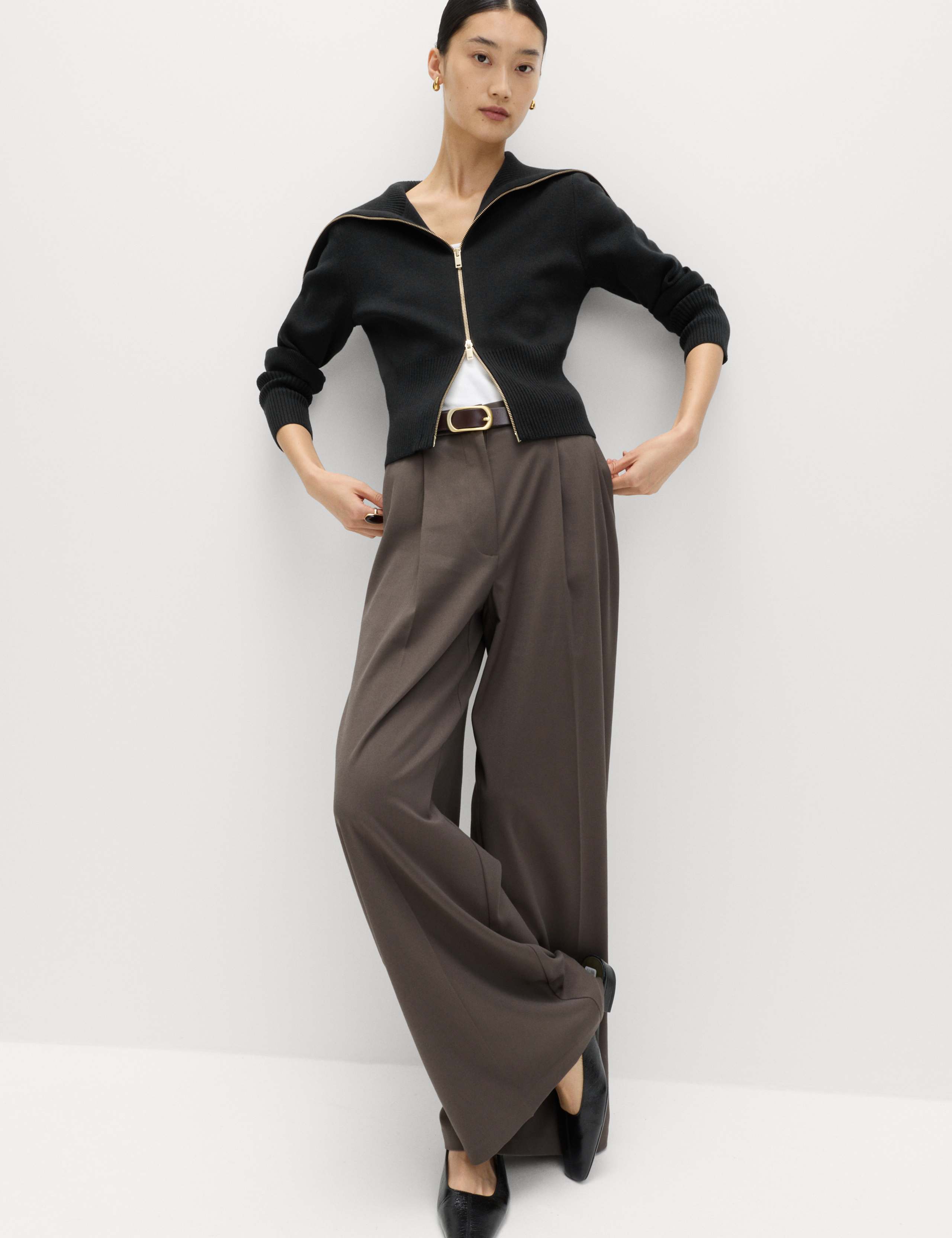 Collared Zip Up Slim Fit Knitted Jacket 4 of 5