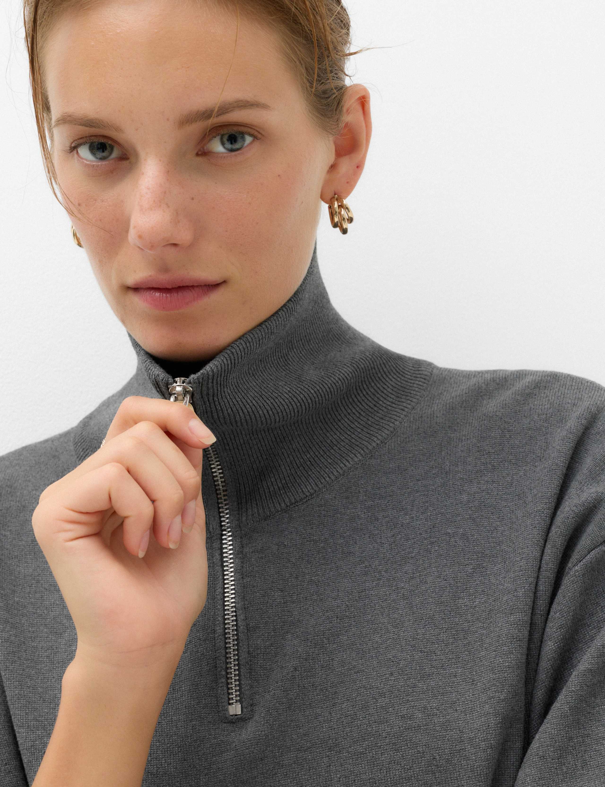 Rayon Rich Collared Zip Up Relaxed Jumper 4 of 5