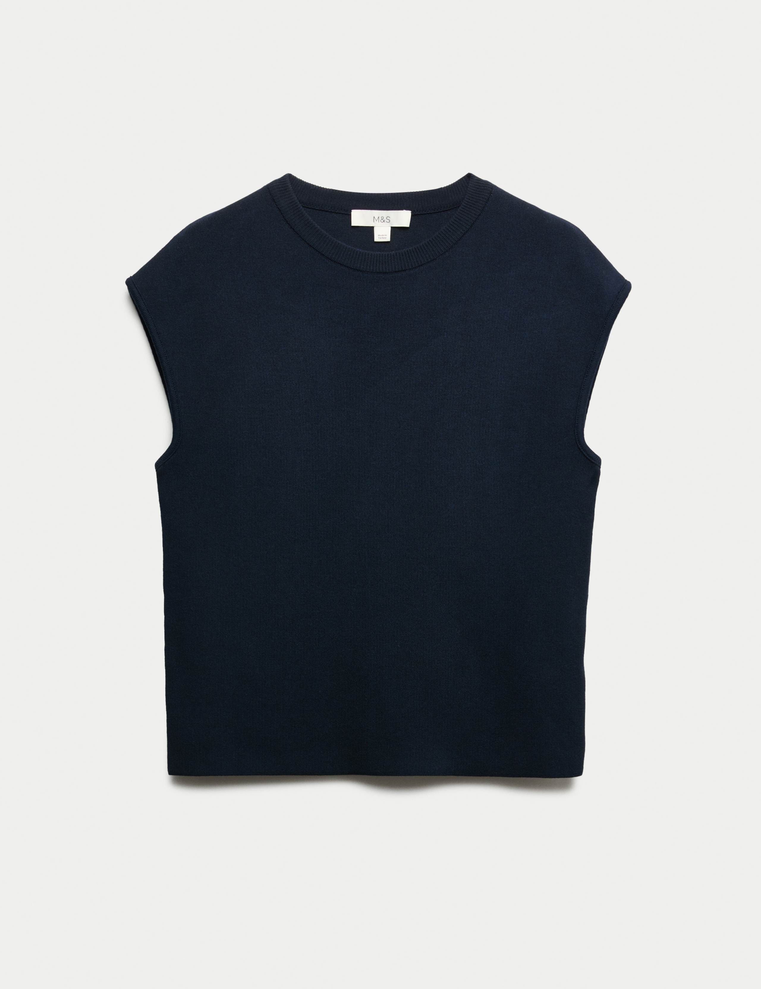 Crew Neck Knitted Vest 2 of 5