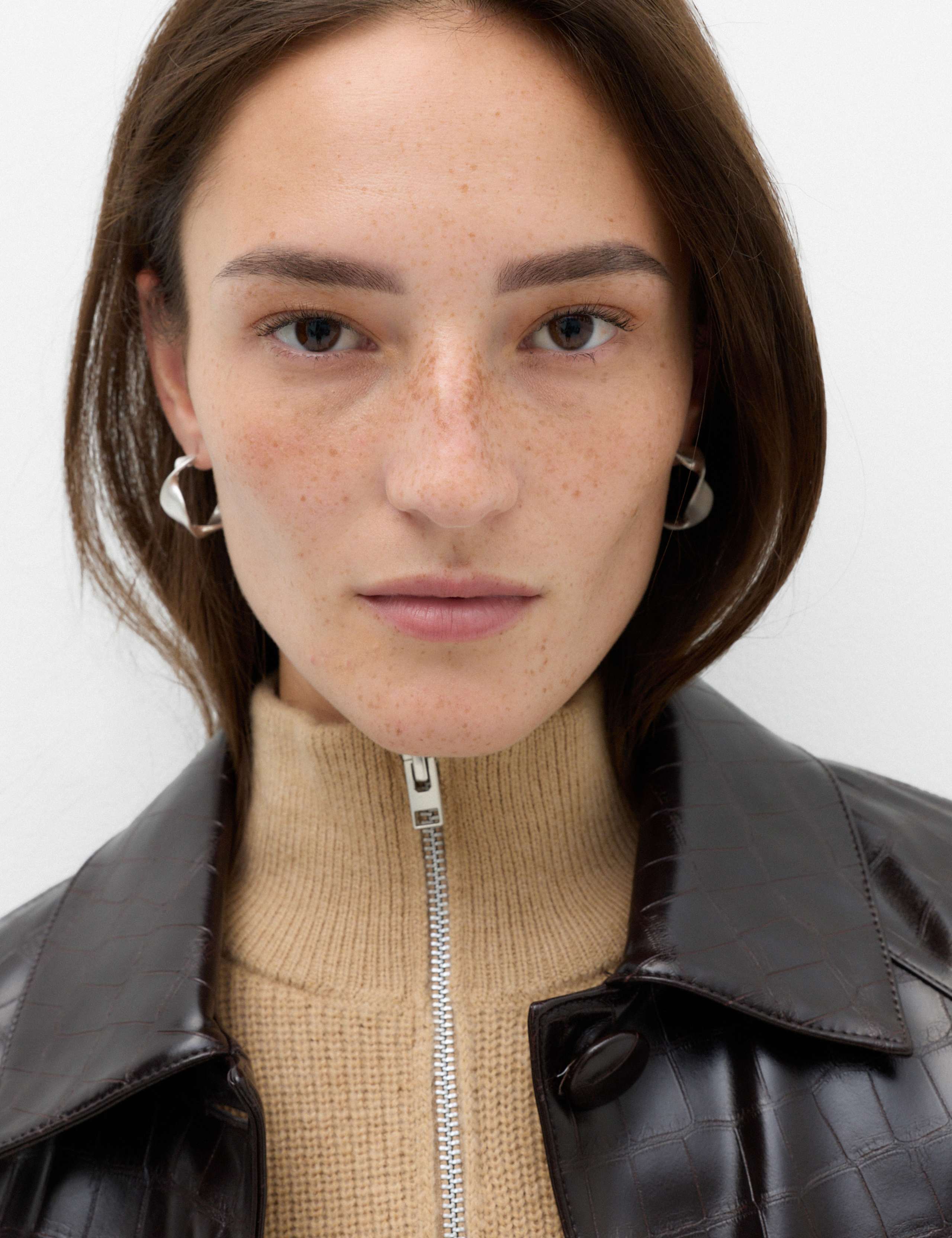 Wool Blend Textured Funnel Neck Half Zip Jumper 3 of 6