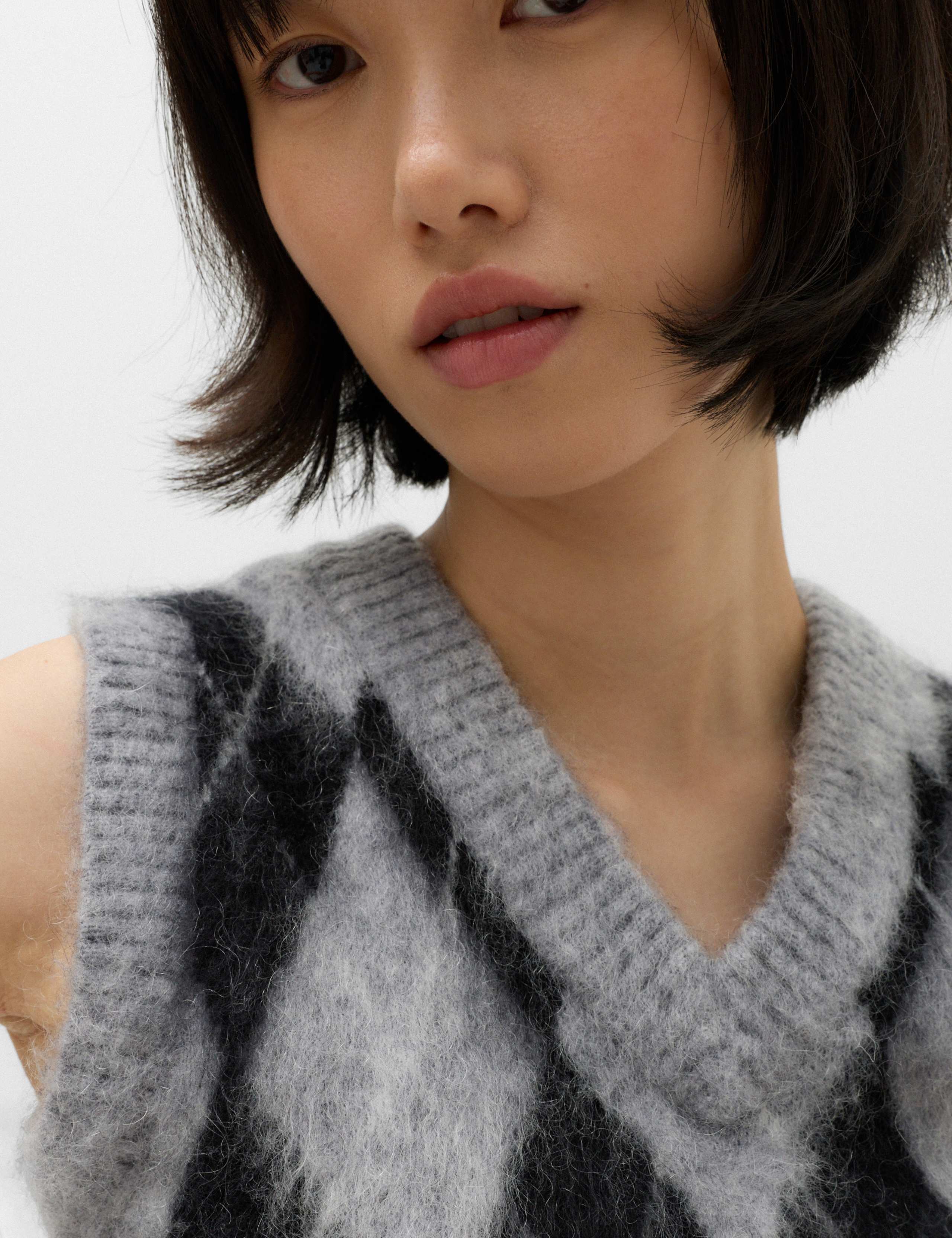 Brushed Argyle Knitted Vest with Mohair 6 of 6
