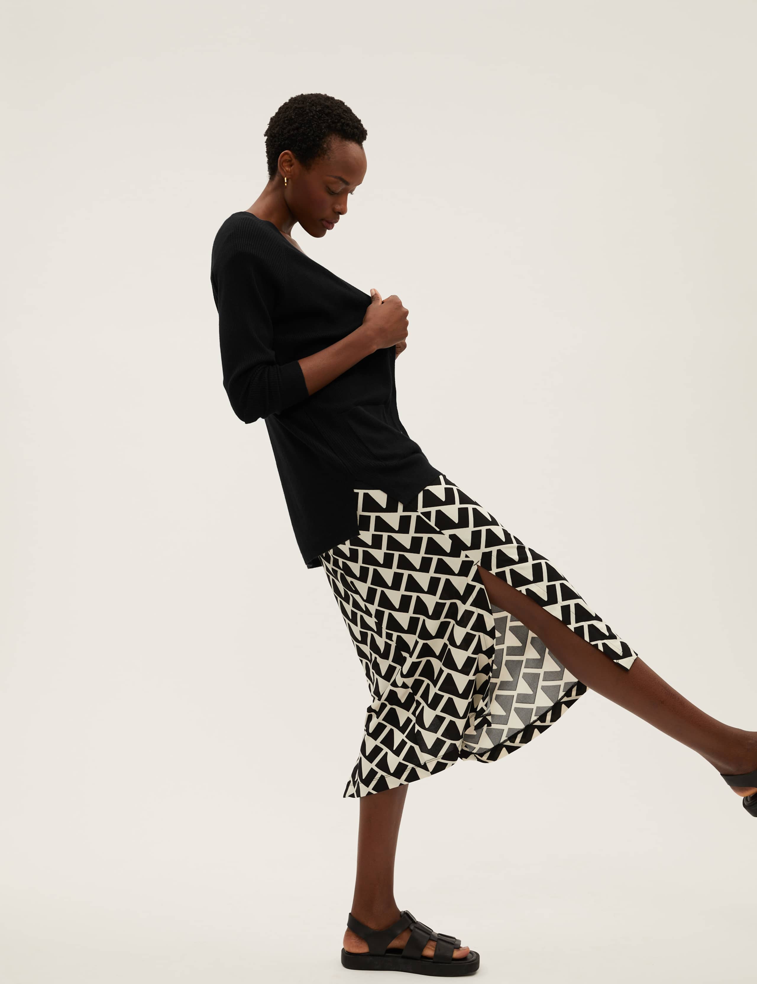 Ribbed V-Neck Longline Boyfriend Cardigan 1 of 7