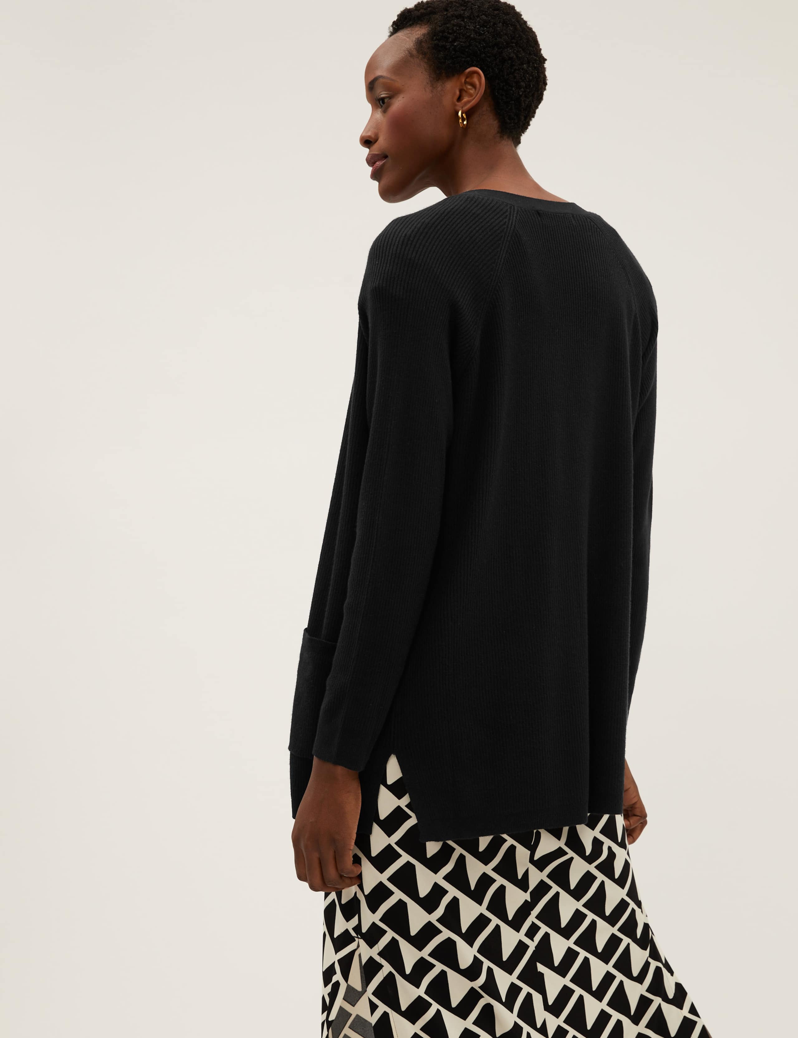 Ribbed V-Neck Longline Boyfriend Cardigan 5 of 7