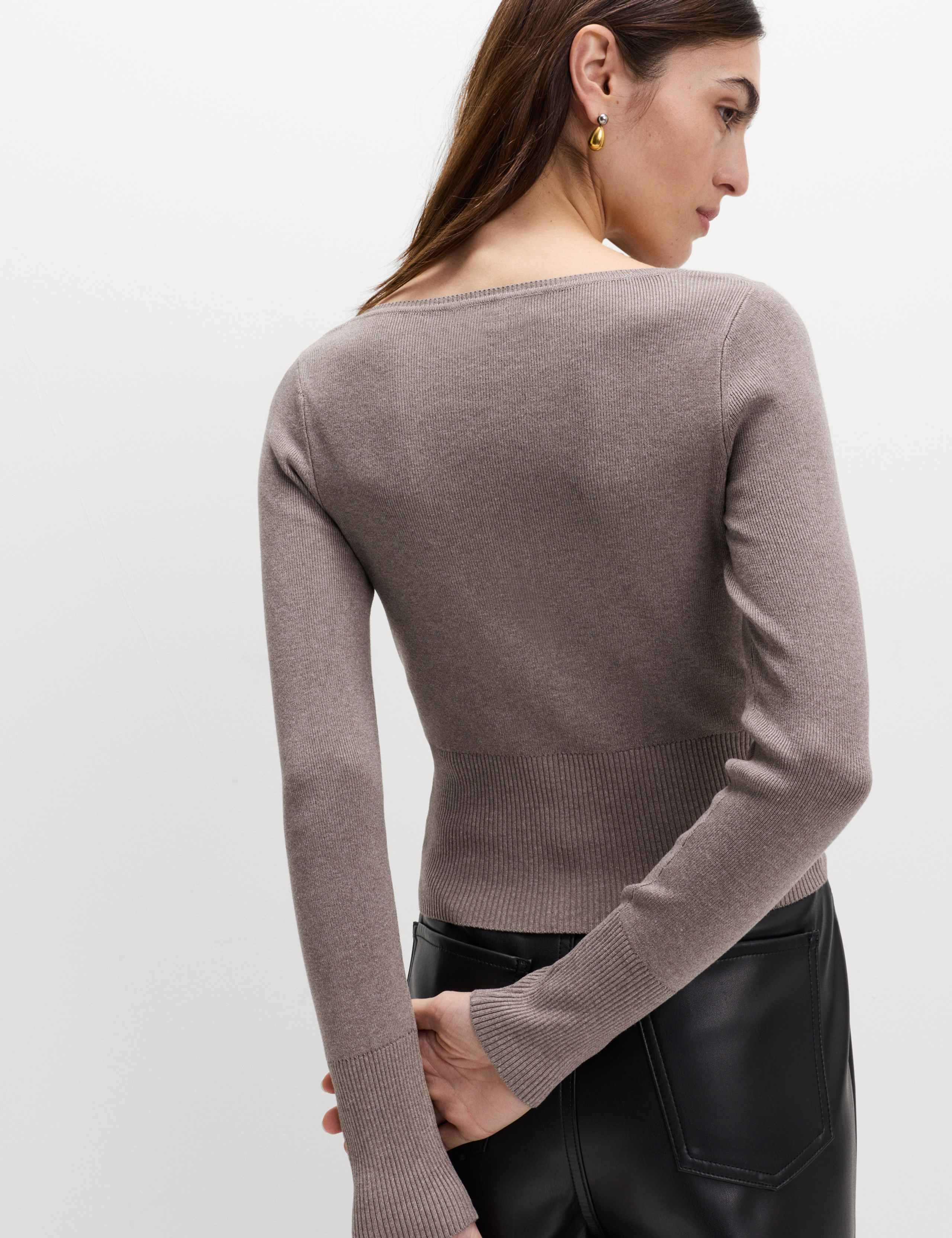 Square Neck Scallop Edge Slim Fit Cardigan 4 of 5