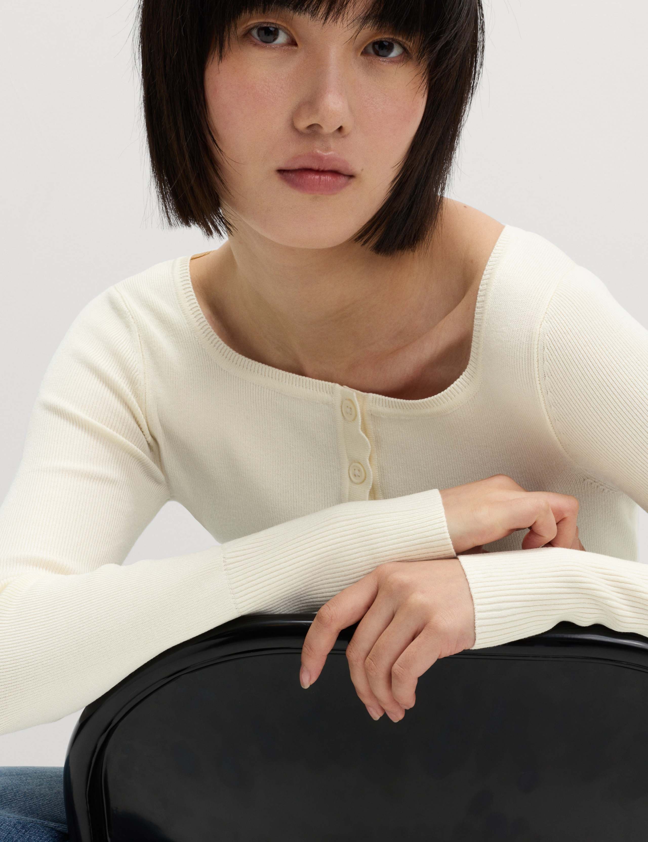 Square Neck Scallop Edge Slim Fit Cardigan 4 of 5