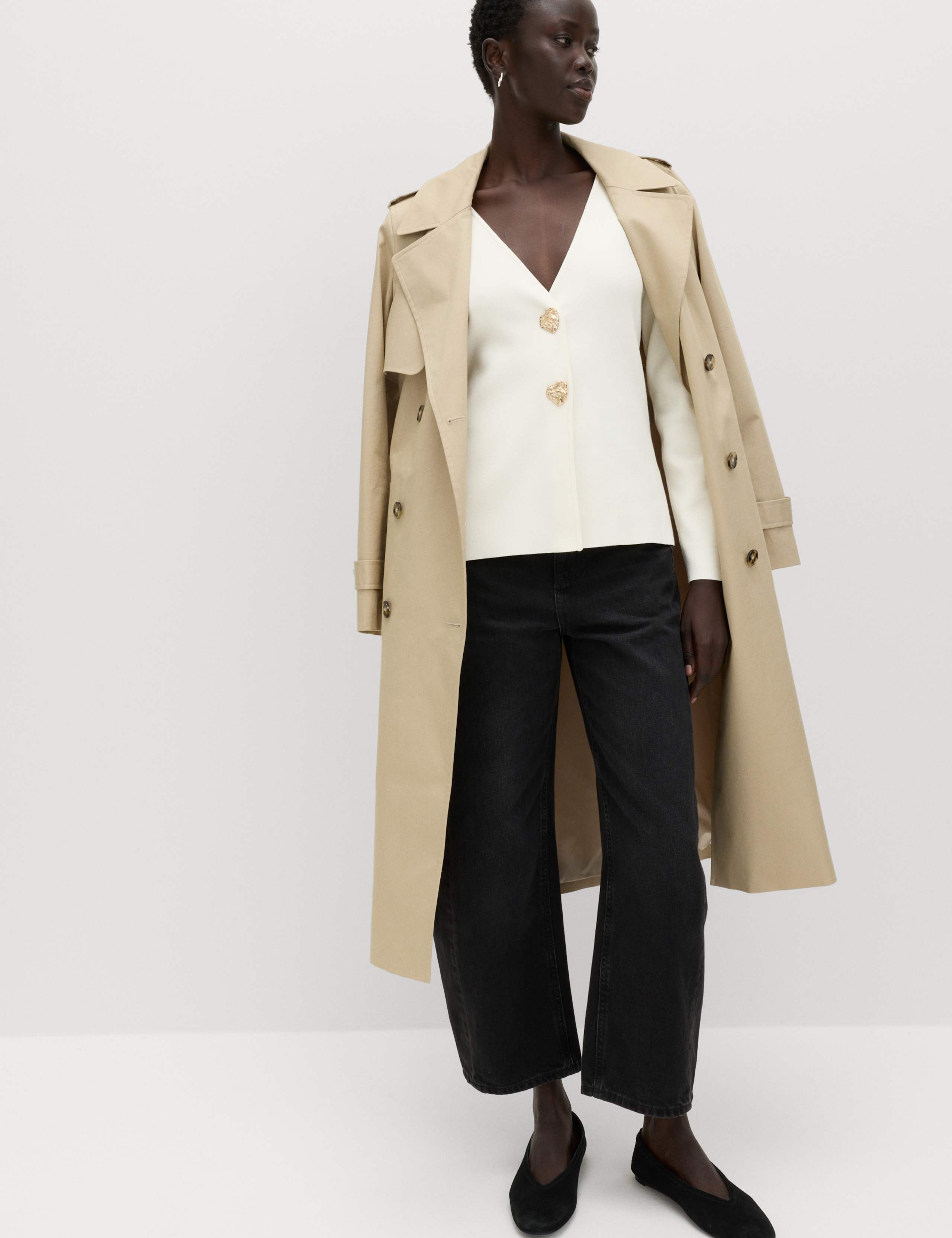 V-Neck Slim Fit Button Front Knitted Jacket 4 of 6