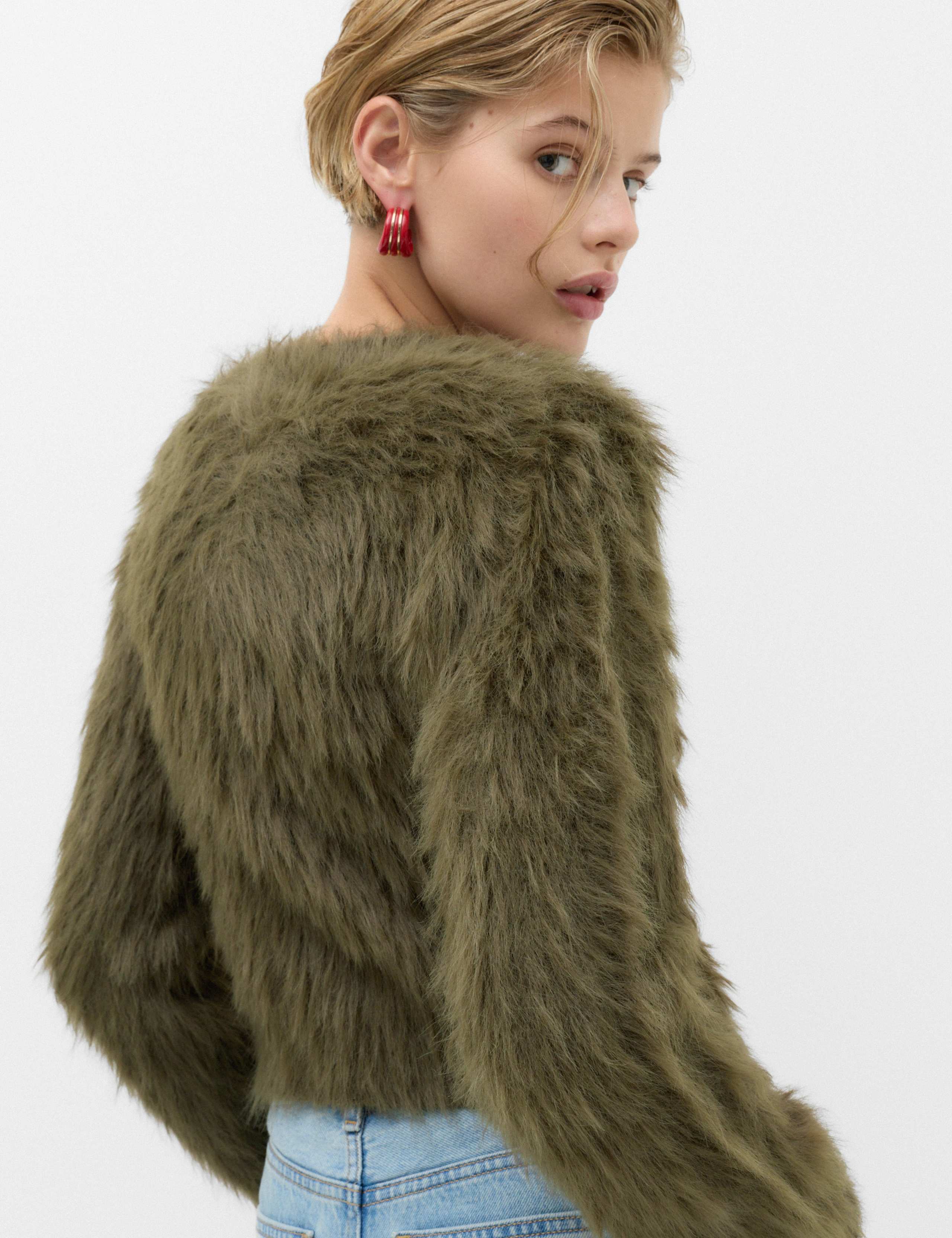 Textured Button Front Slim Cropped Cardigan 3 of 4