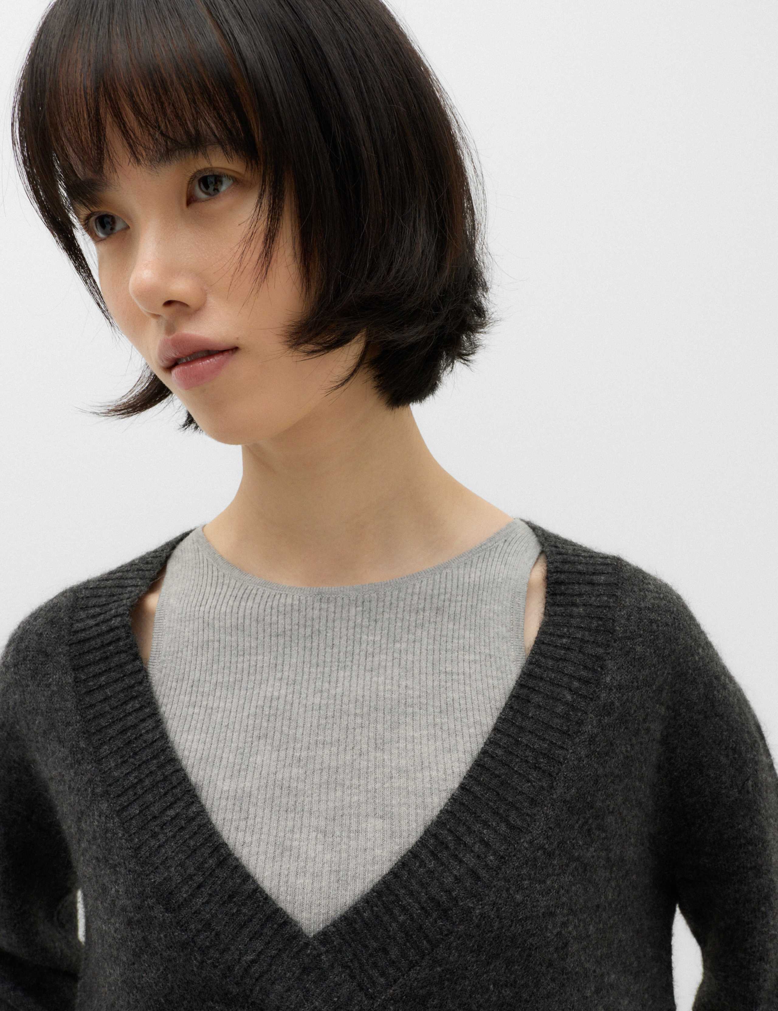 Ribbed V-Neck Double Layer Jumper with Wool 6 of 6