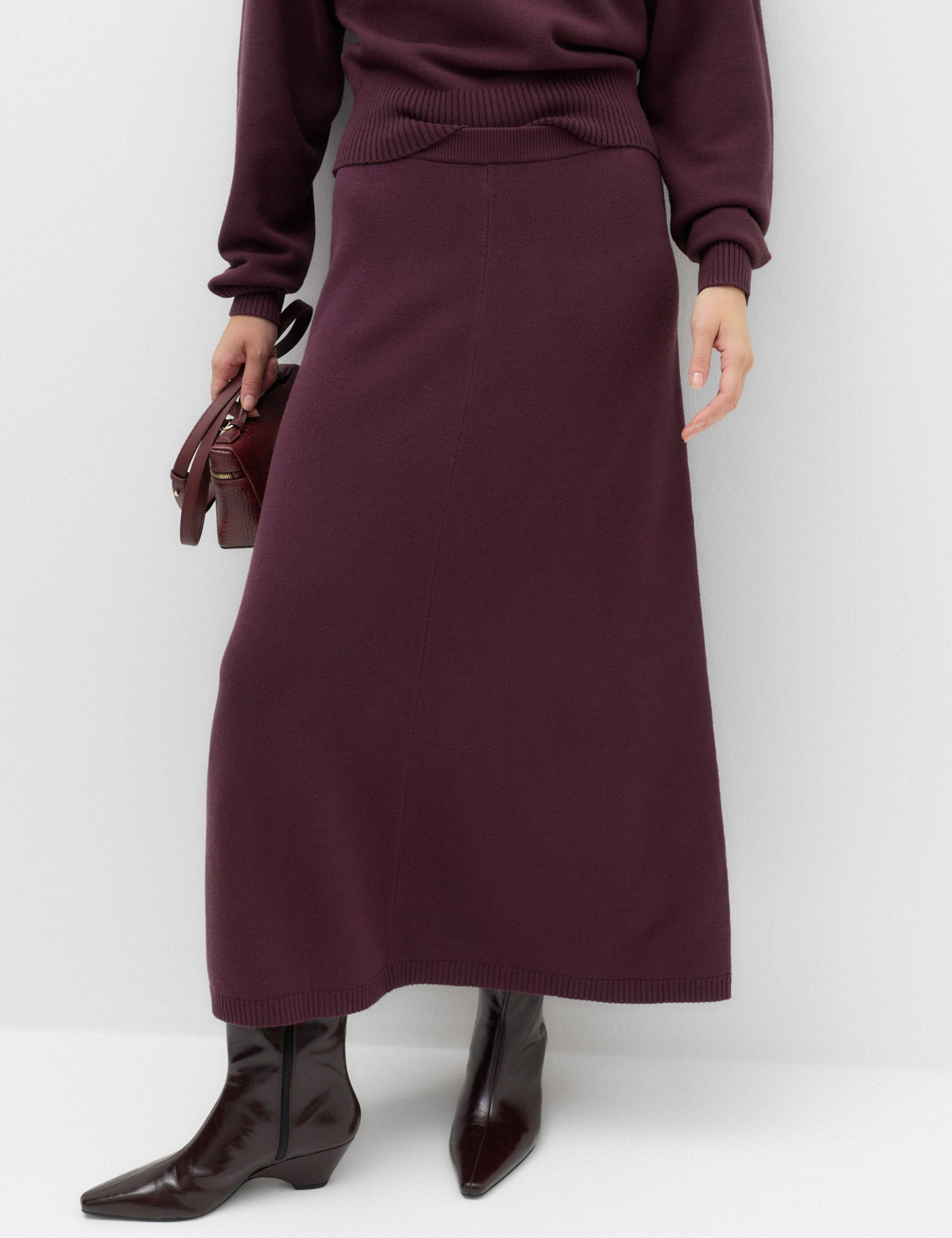 High Waisted Knitted Midi A Line Skirt 3 of 7