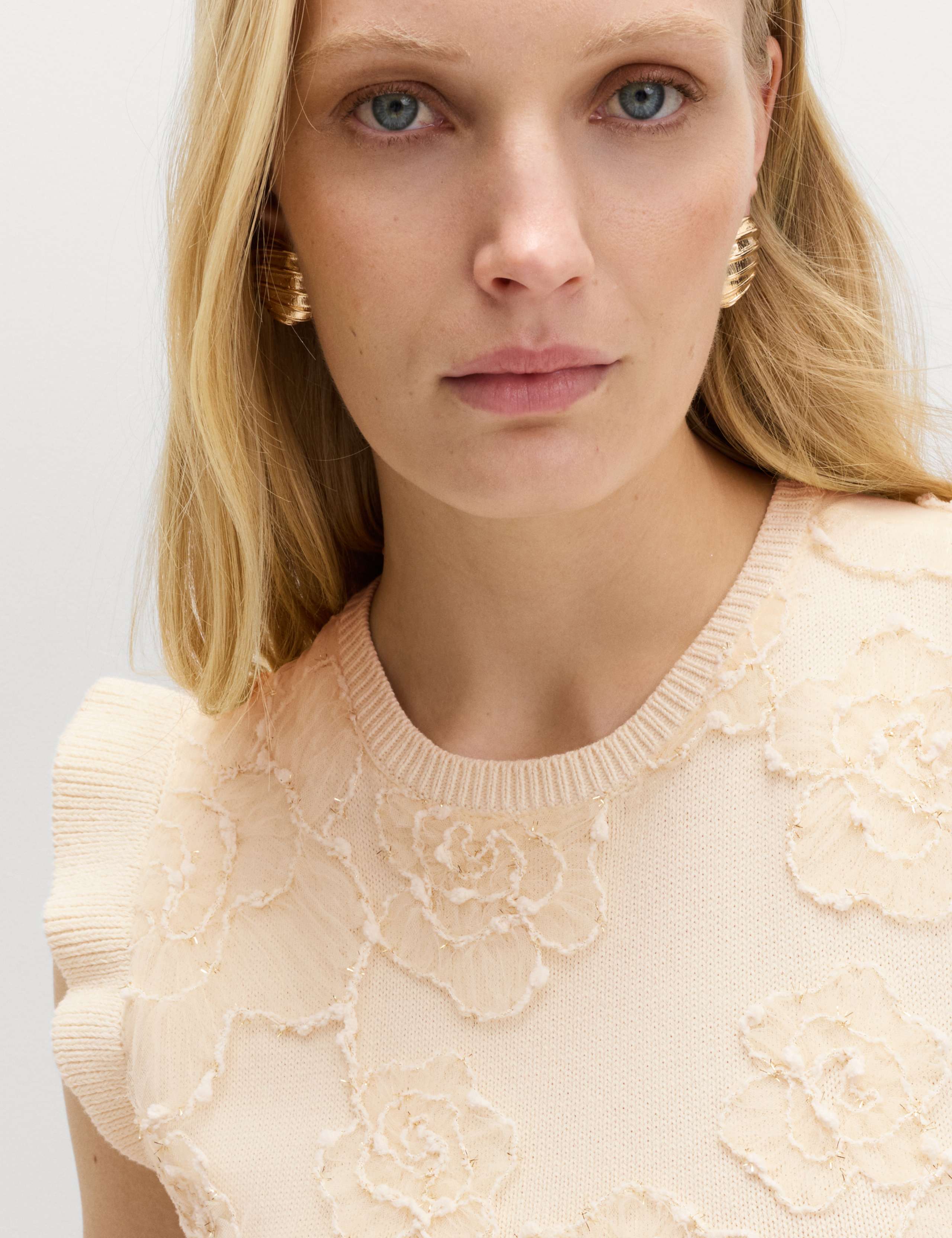 Floral Textured Knitted Mini Dress 3 of 6