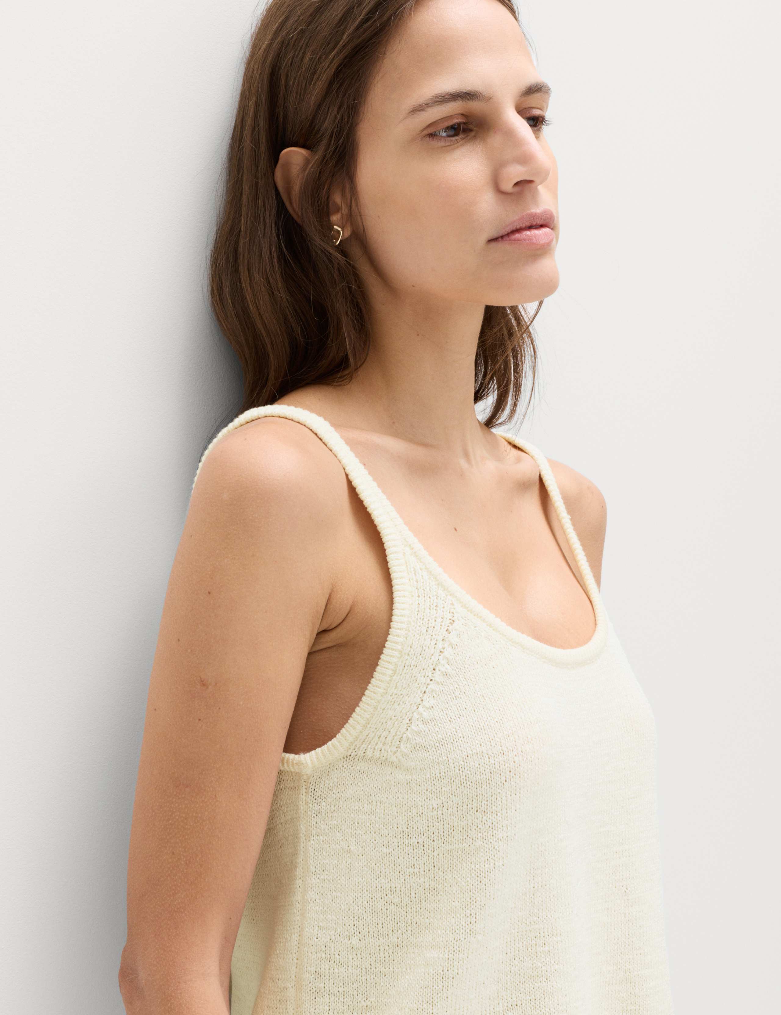 Cotton Blend Lace Detail Cropped Knitted Vest 3 of 5